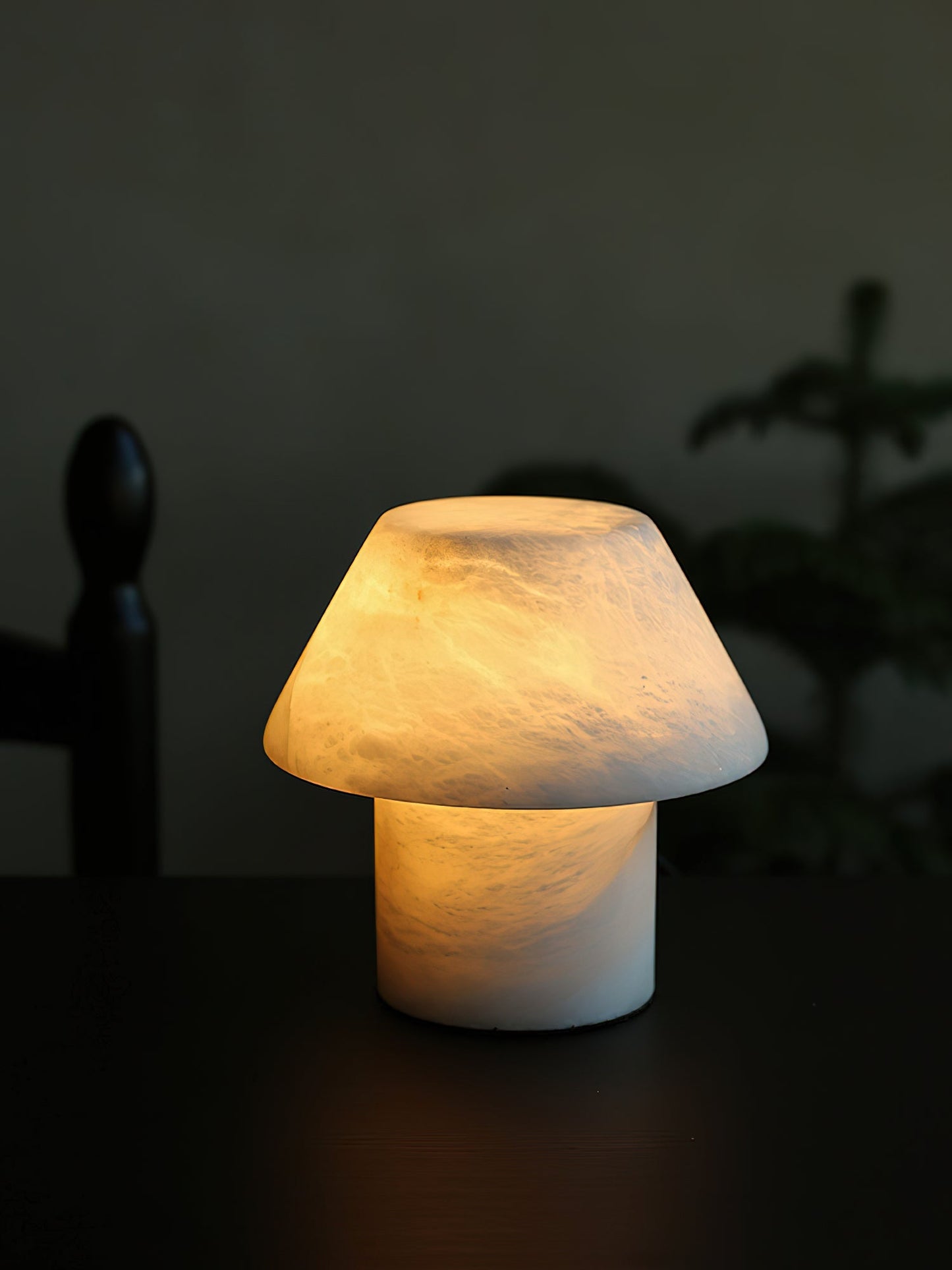 Inverleith Alabaster Table Lamp
