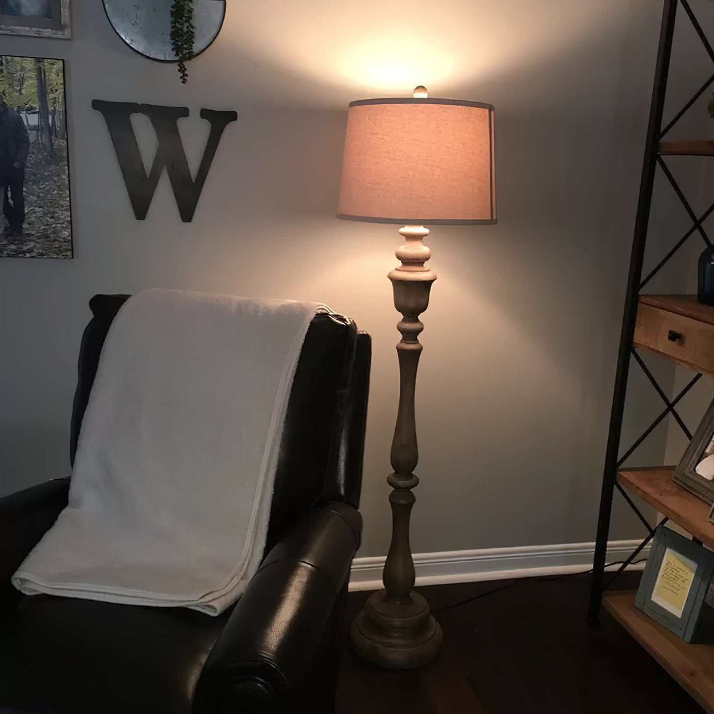 Sabien Traditional Floor Lamp