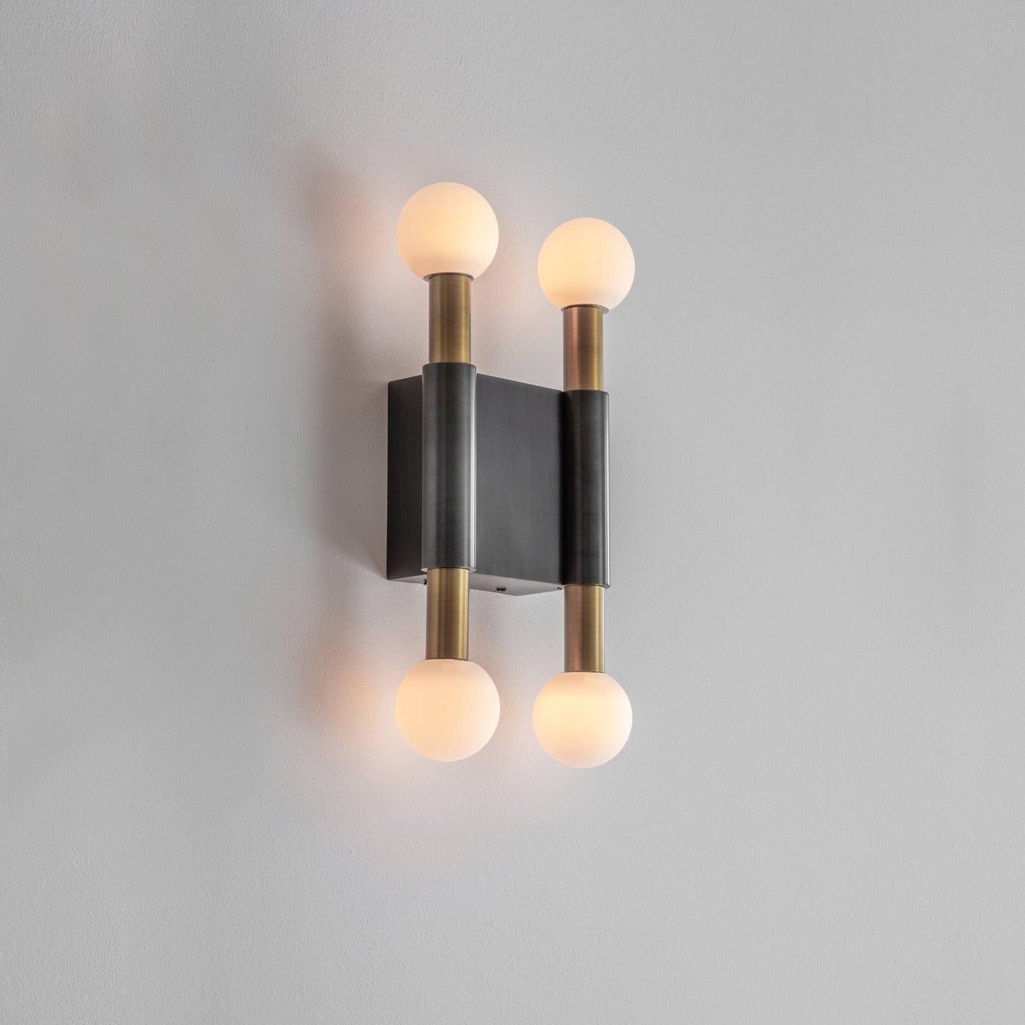 Norune and Circle Wall Lamp