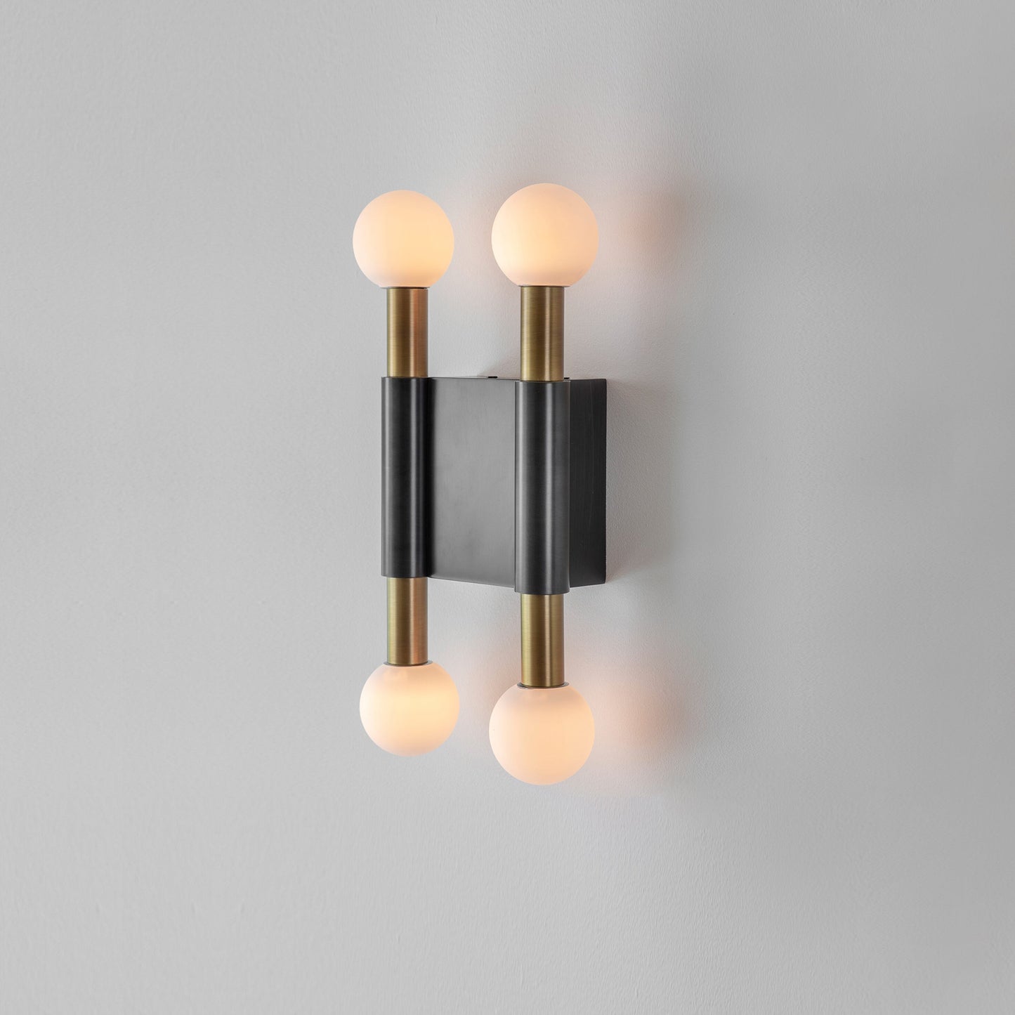 Norune and Circle Wall Lamp