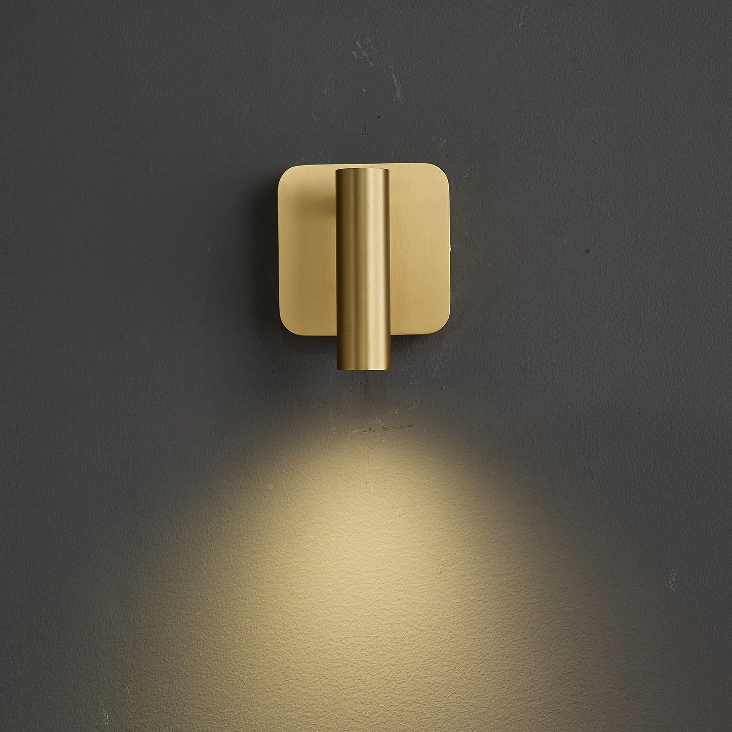 Kirika Wall Lamp