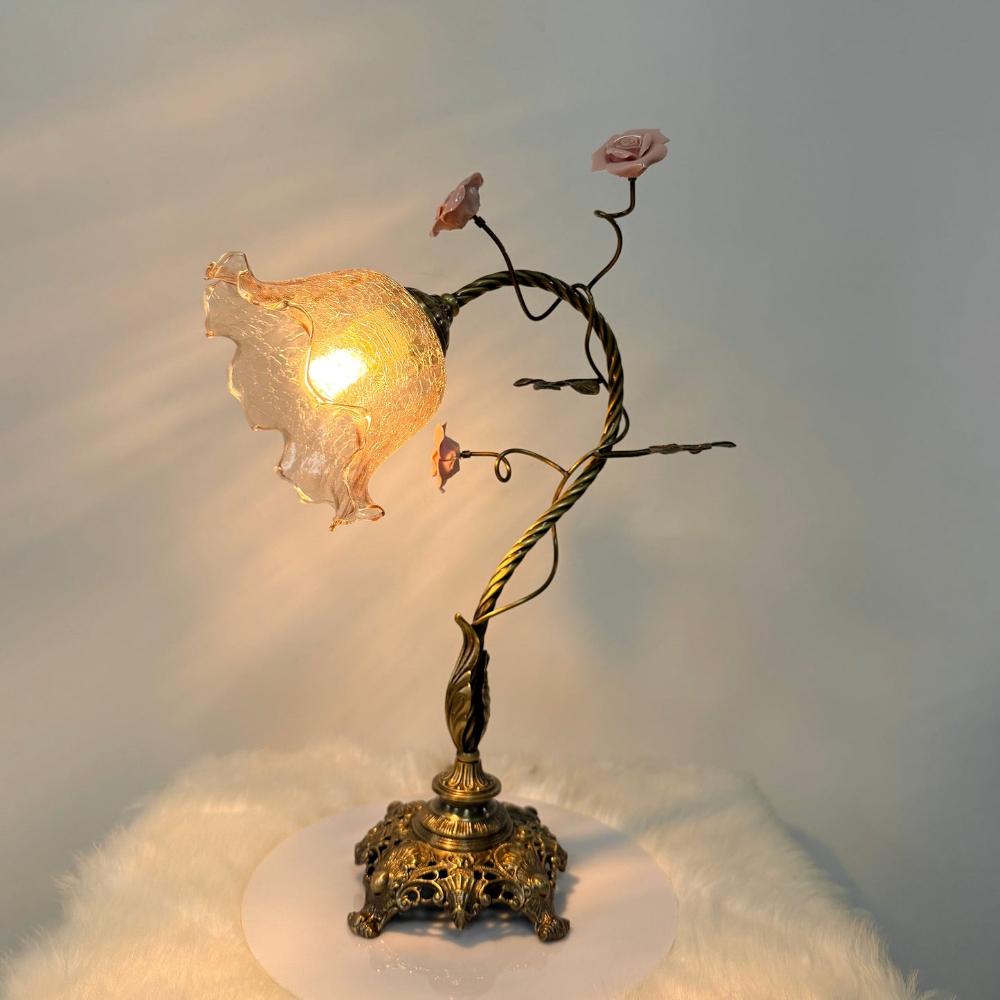 Galune Flowers Table Lamp
