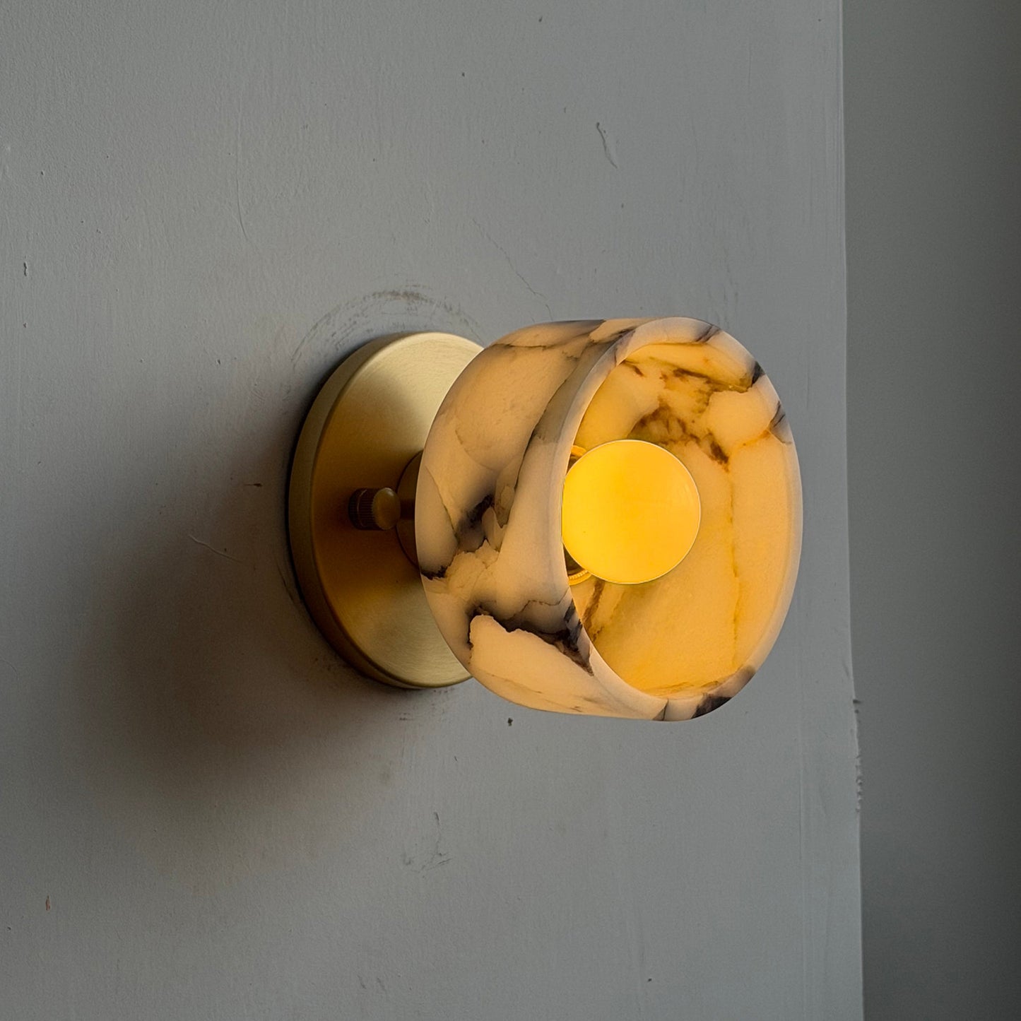 Doven Wall Lamp