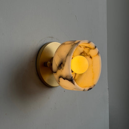 Doven Wall Lamp