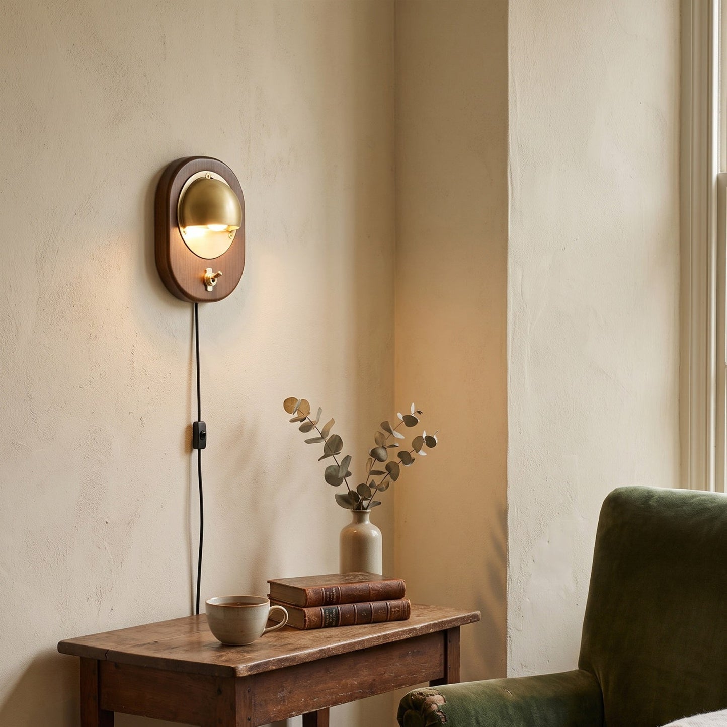 Velora Plug-in Wall Sconce