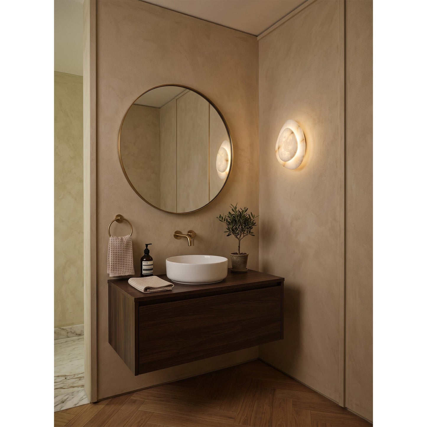 Liro Alabaster Wall Sconce