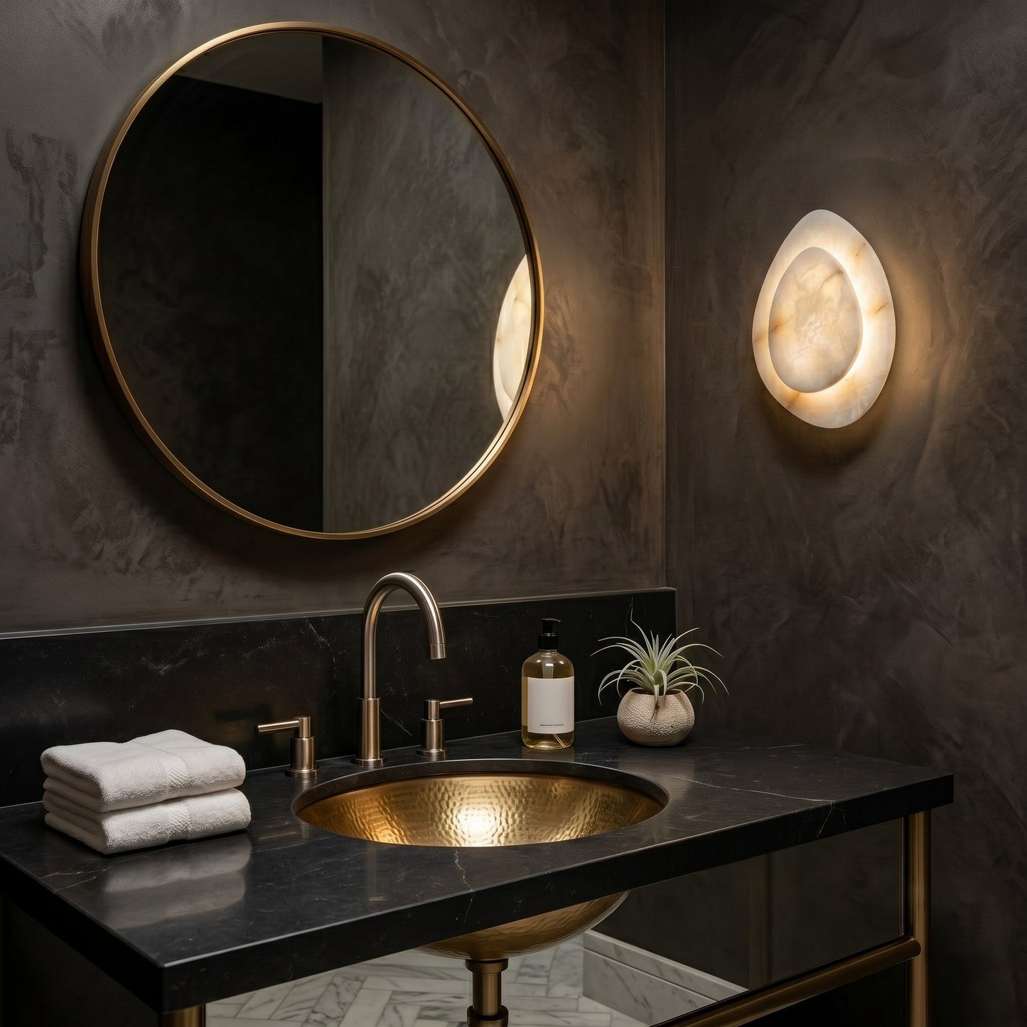 Liro Alabaster Wall Sconce