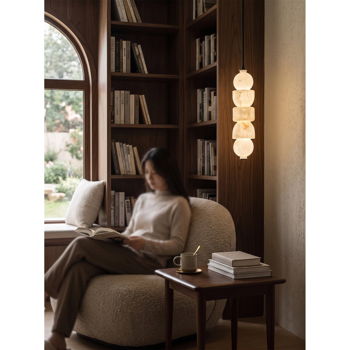 Quinan Alabaster Pendant Lamp