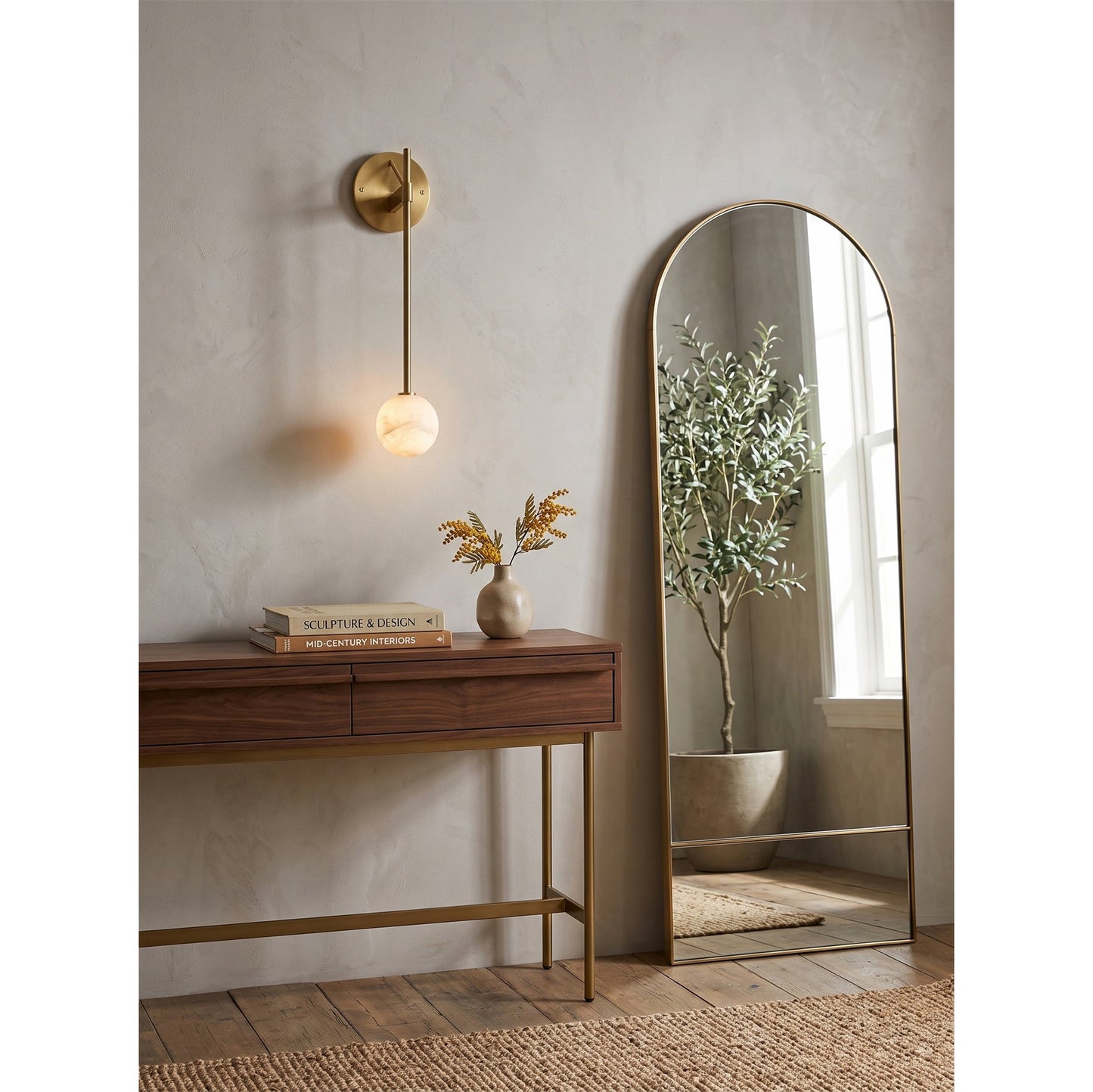 Nevia Alabaster Wall Lamp