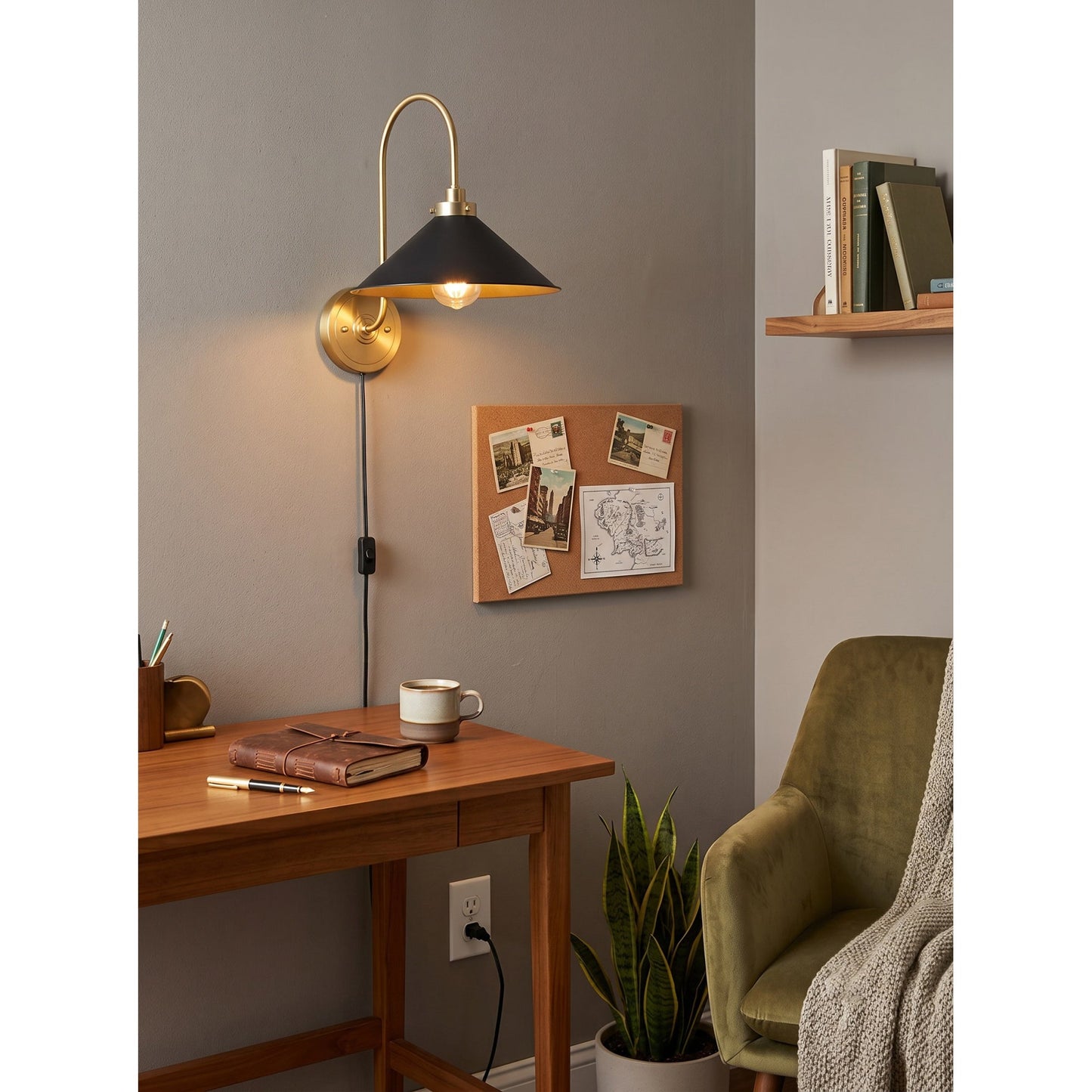 Corara Plug-in Wall Sconce