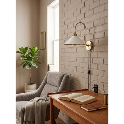 Corara Plug-in Wall Sconce