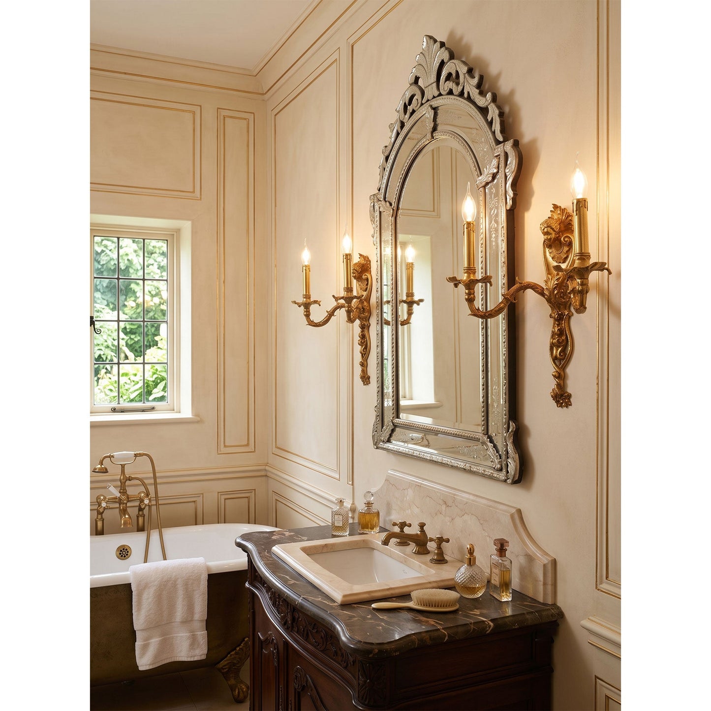 Solveig Wall Sconce