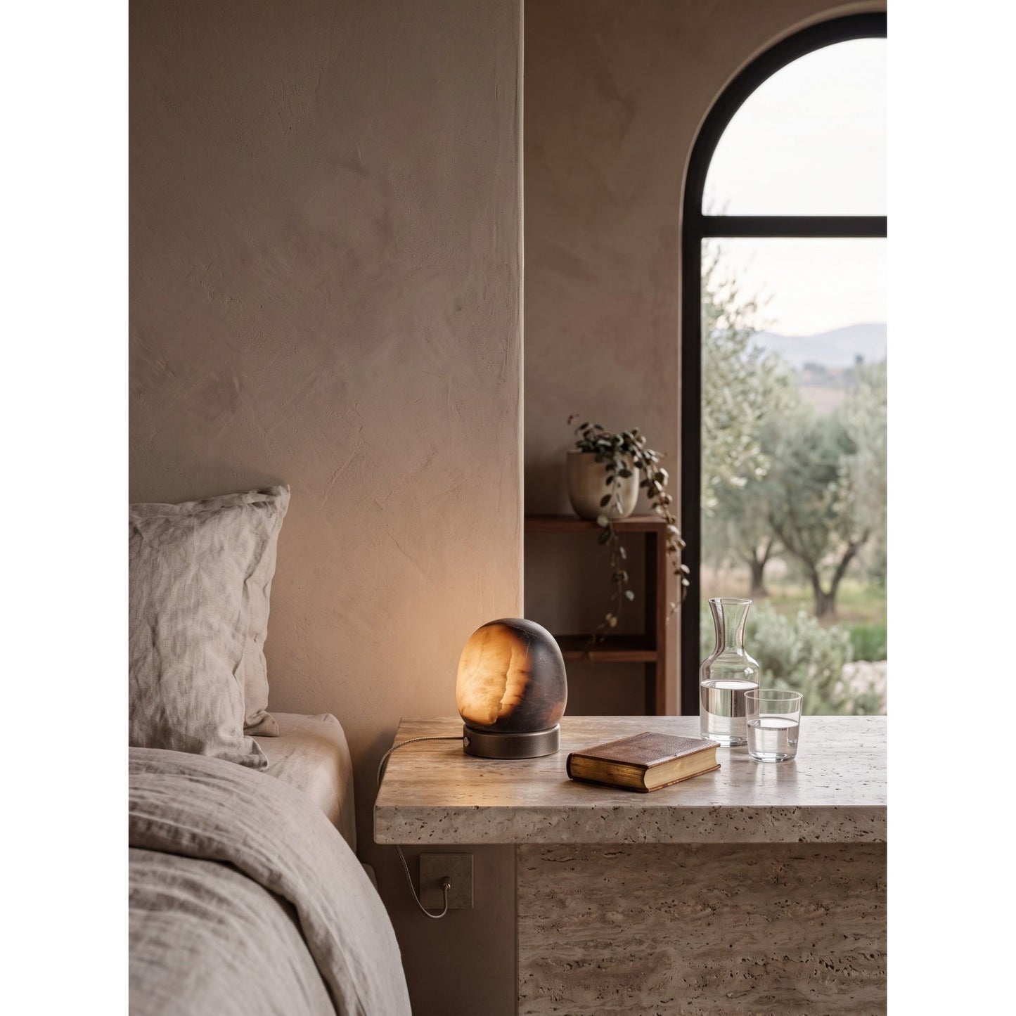 Deventer Glow Alabaster Table Lamp (Built-in Battery)