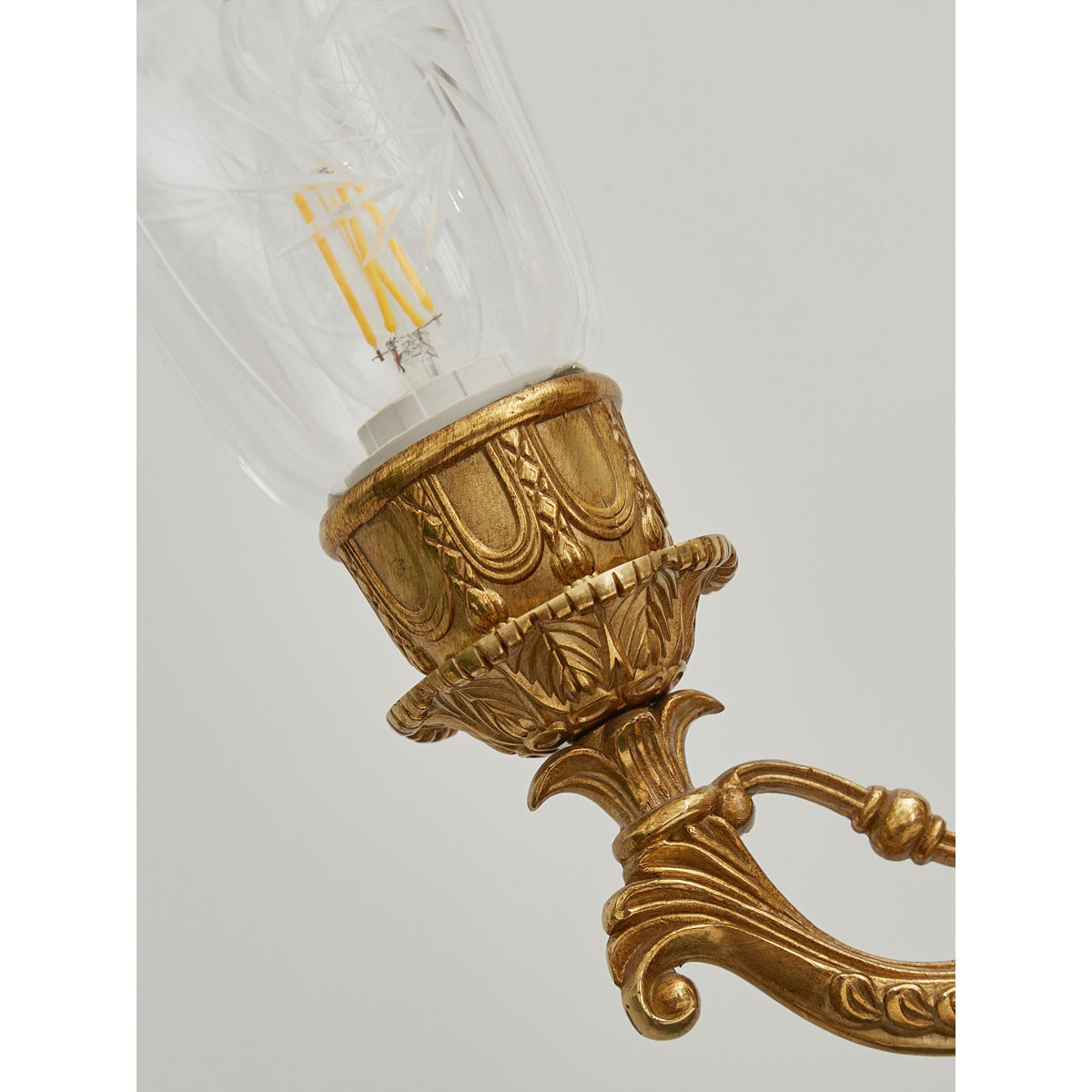 Thalia Palm Table Lamp