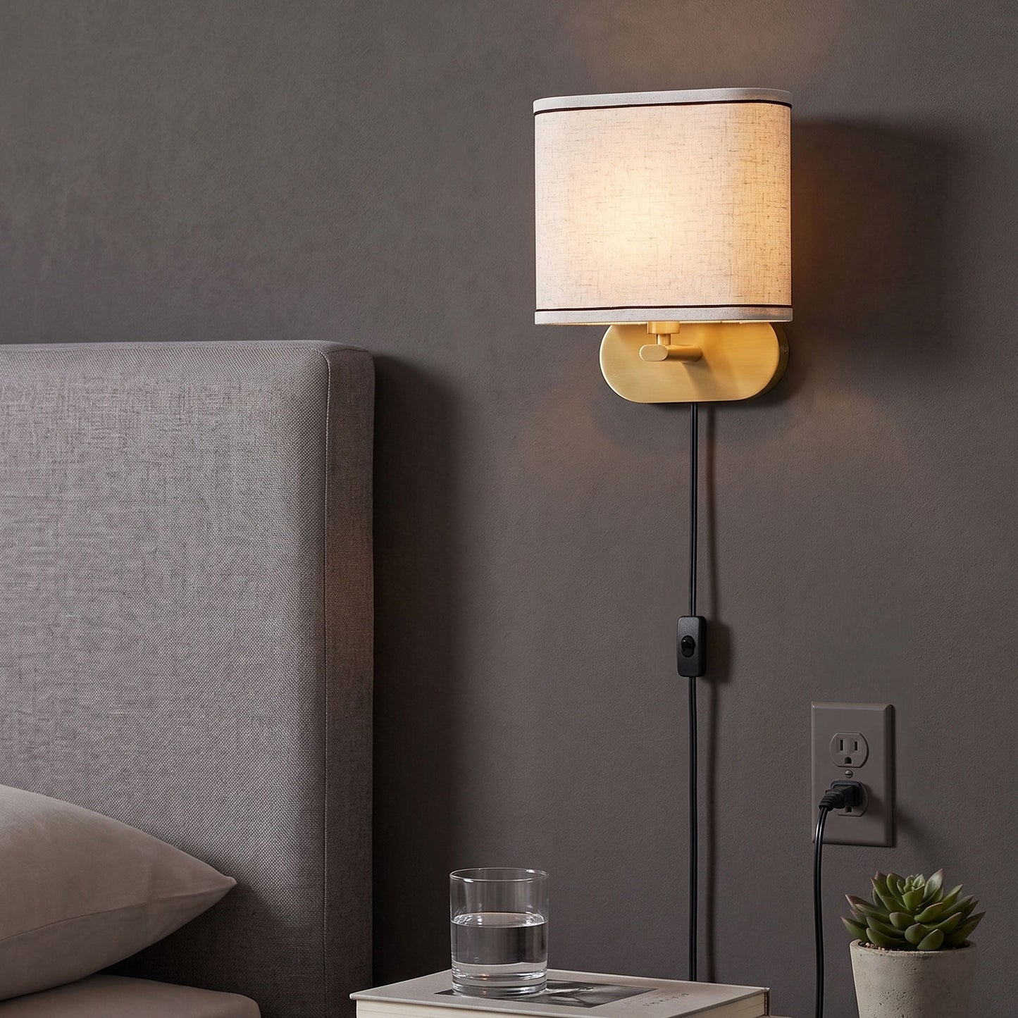 Melis Plug-in Wall Sconce