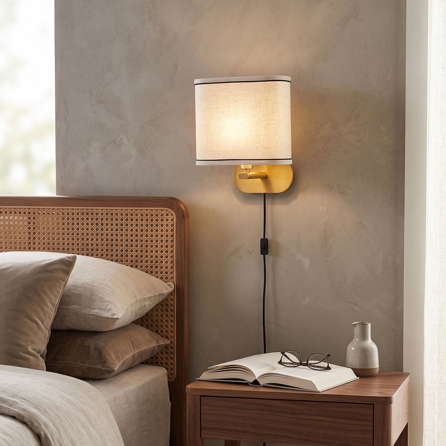 Melis Plug-in Wall Sconce