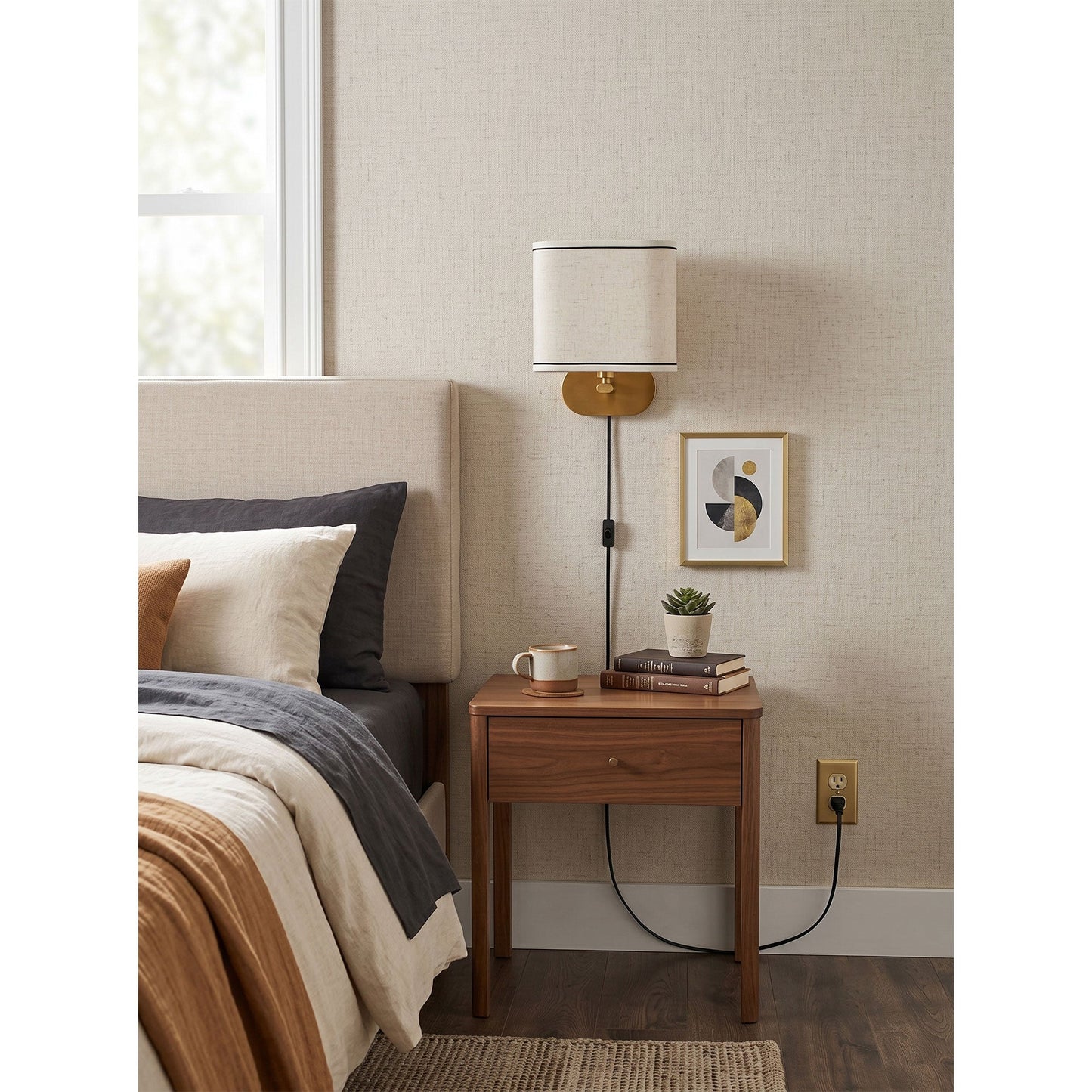 Melis Plug-in Wall Sconce