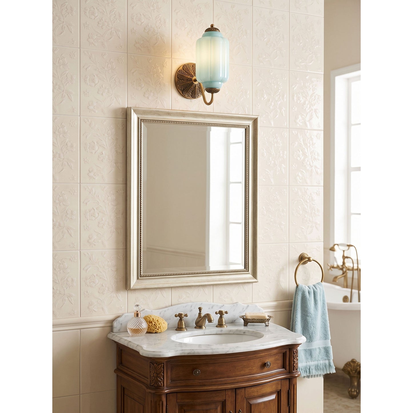 Anouk Glass Wall Sconce
