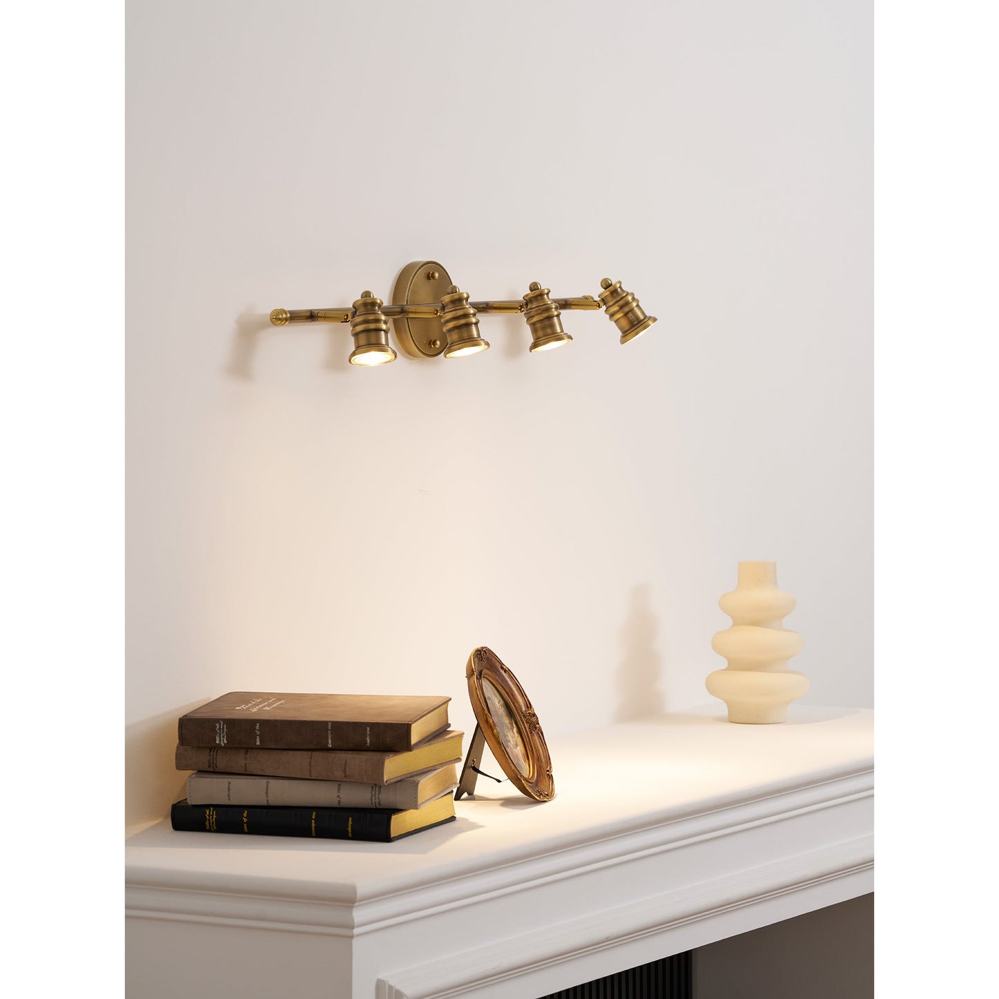 Doria Brass Wall Lamp