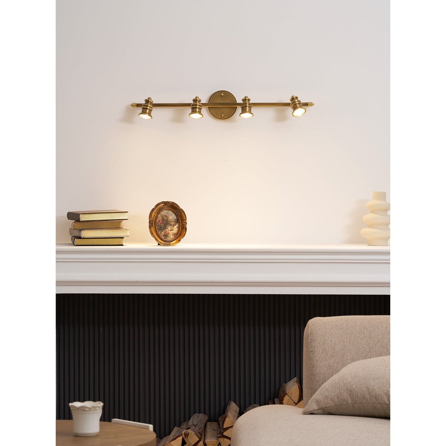 Doria Brass Wall Lamp