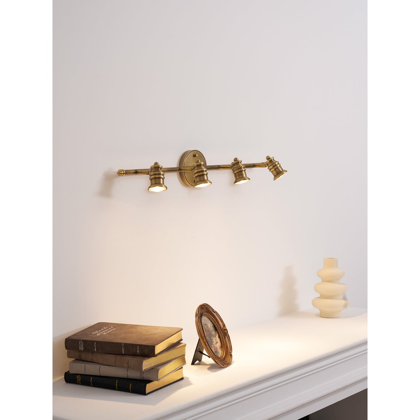 Doria Brass Wall Lamp