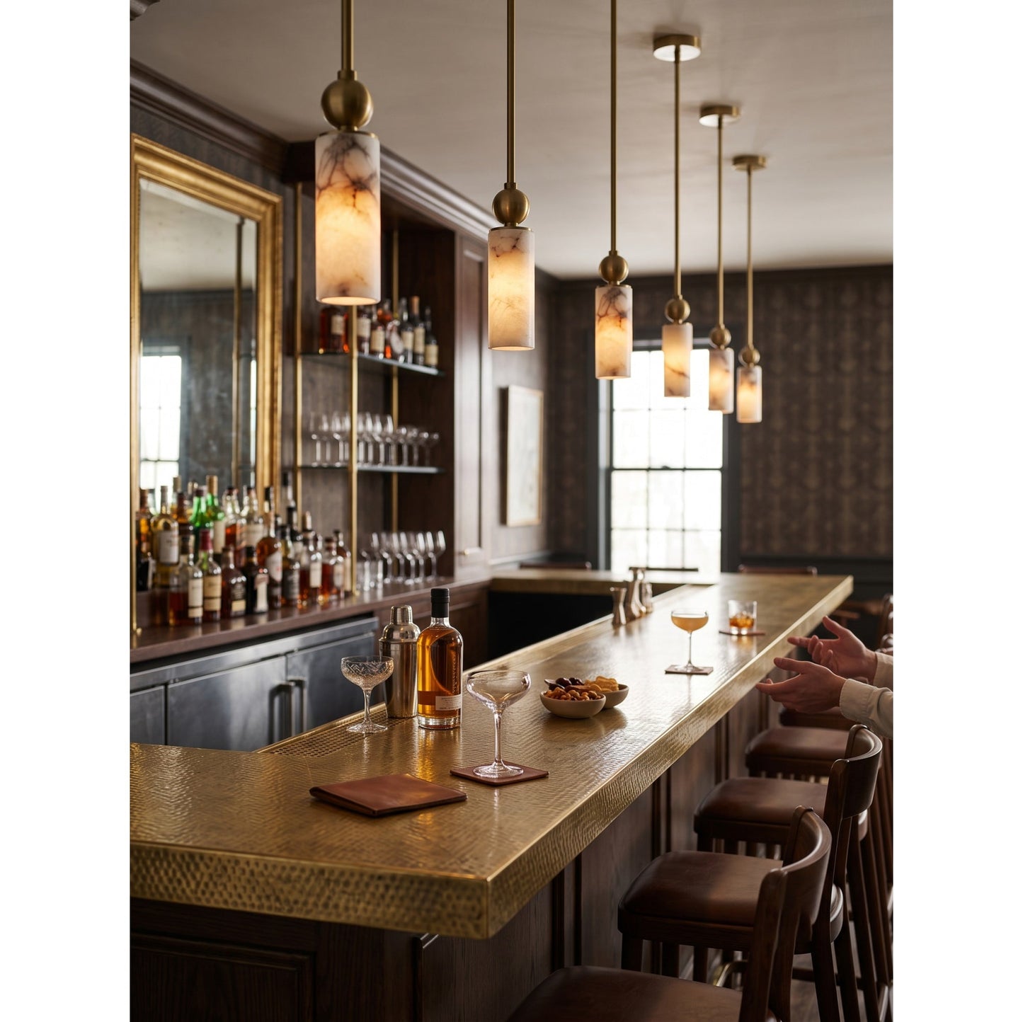Vesia Alabaster Pendant Lamp