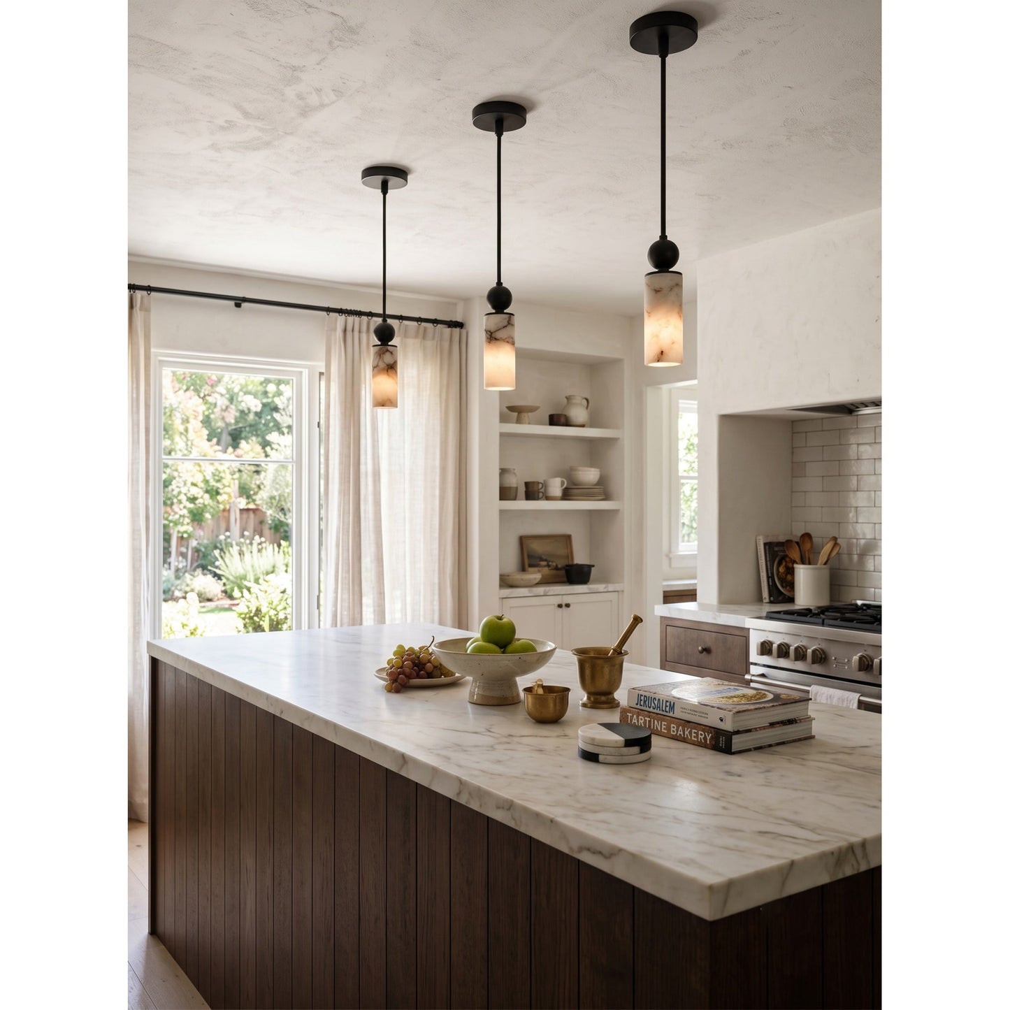 Vesia Alabaster Pendant Lamp