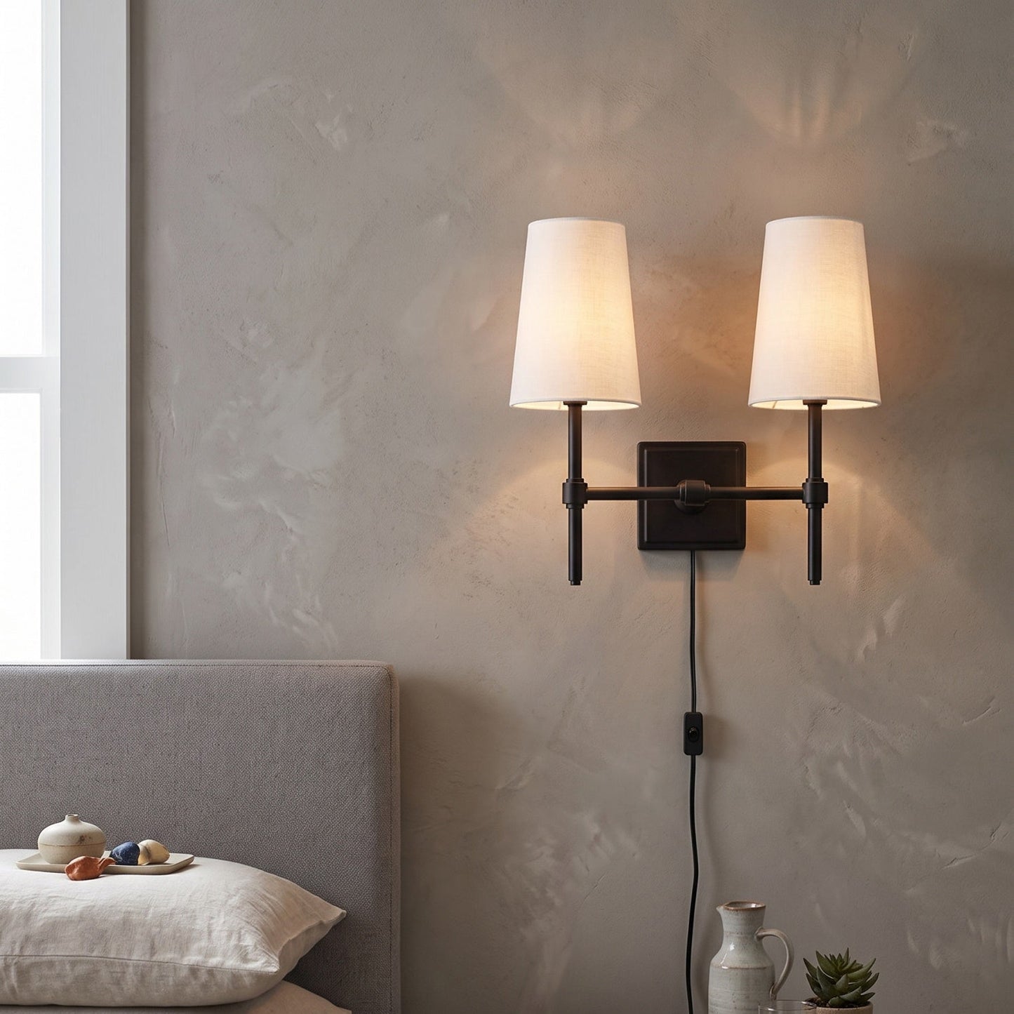 Statice Plug-in Wall Sconce