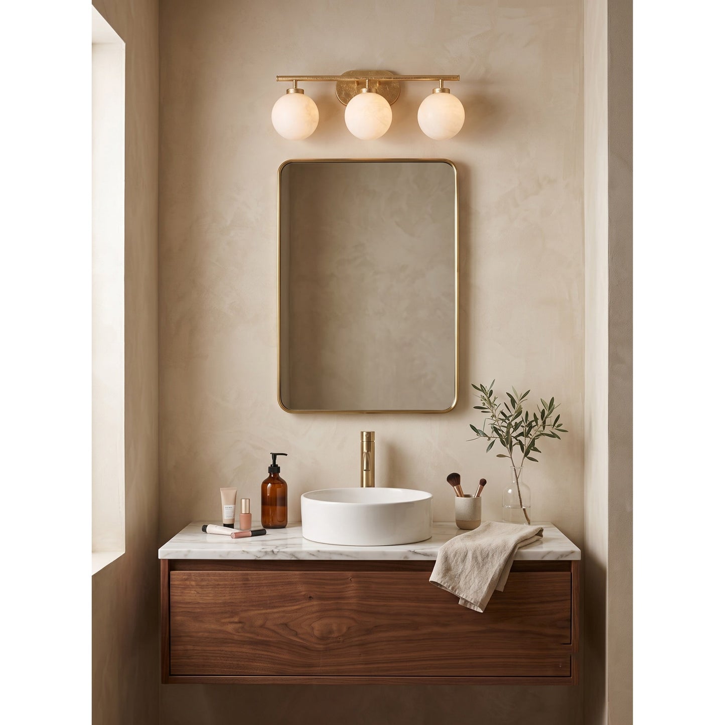 Isline Alabaster Wall Sconce