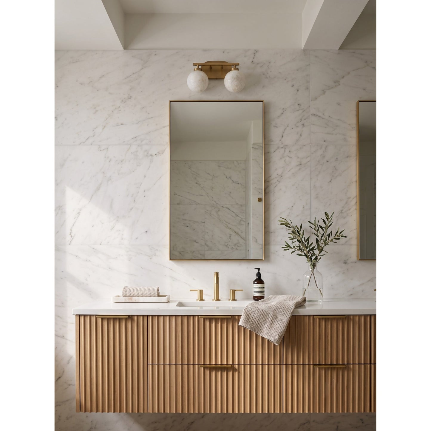 Isline Alabaster Wall Sconce