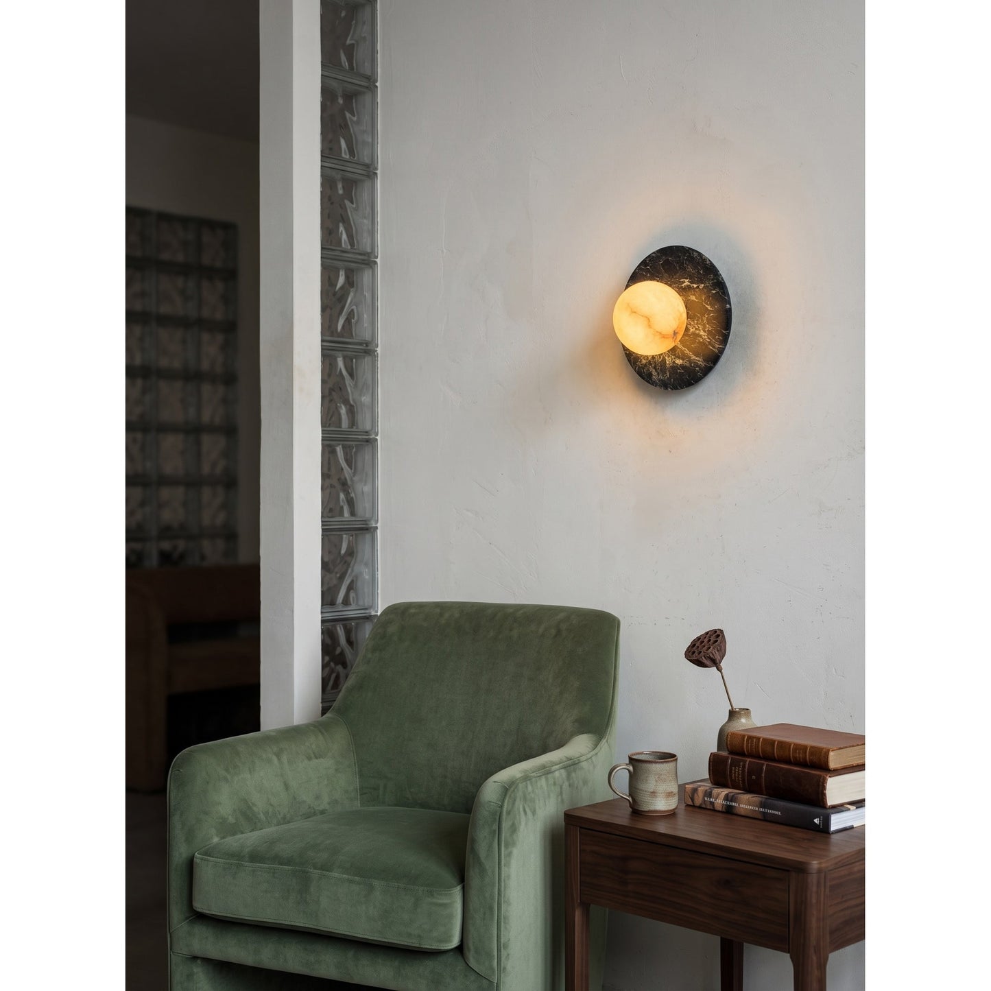 Quinis Stone Wall Sconce