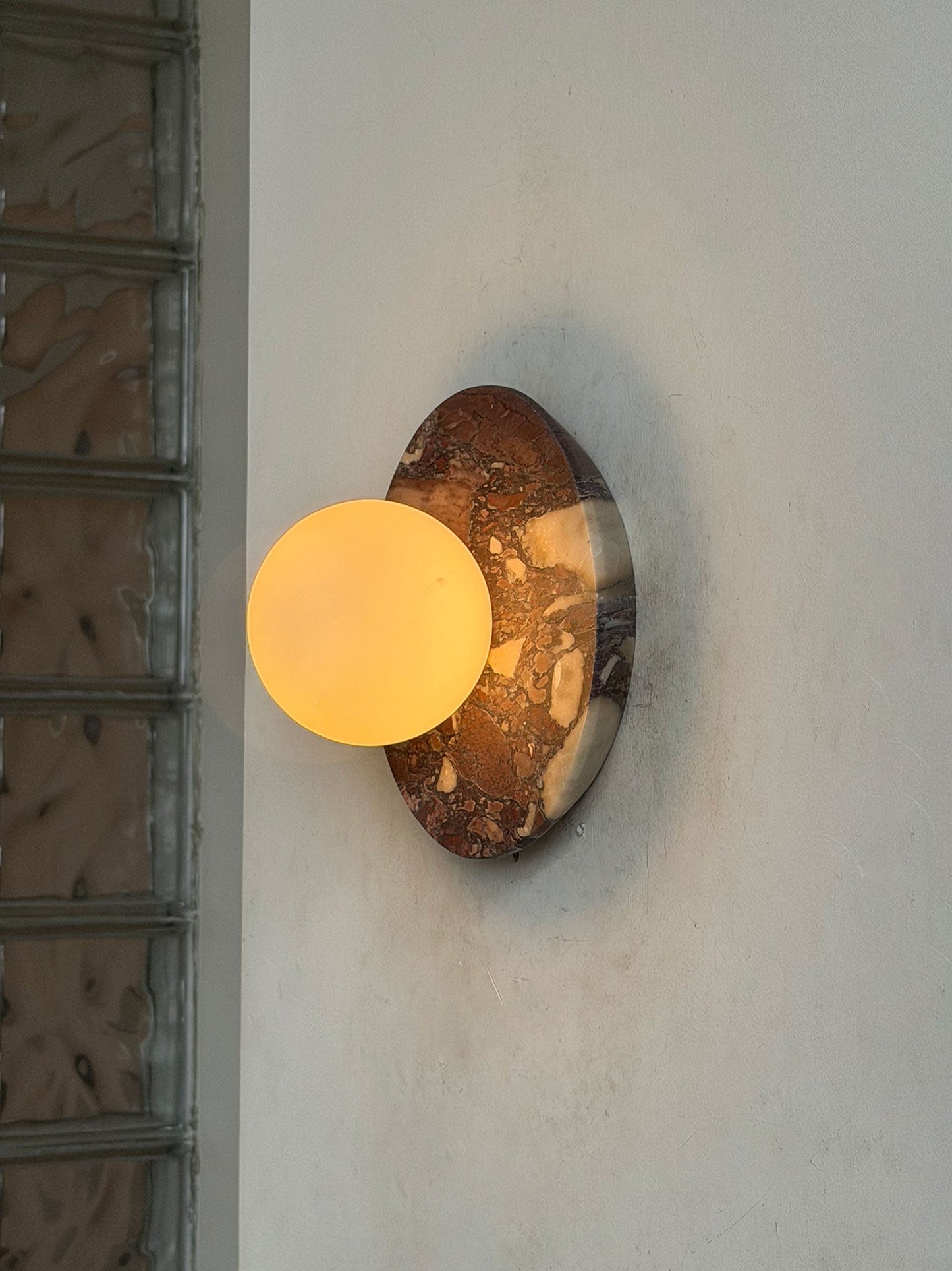Quinis Stone Wall Sconce