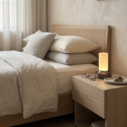 Solai Alabaster Table Lamp (Built-in Battery)