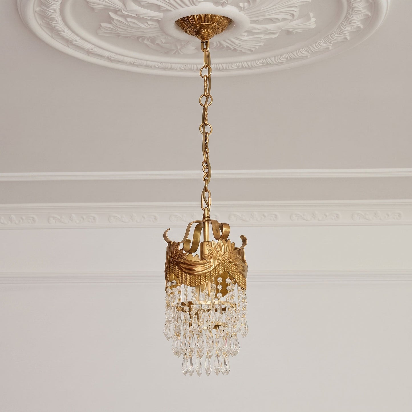 Sabia Crystal Pendant Lamp