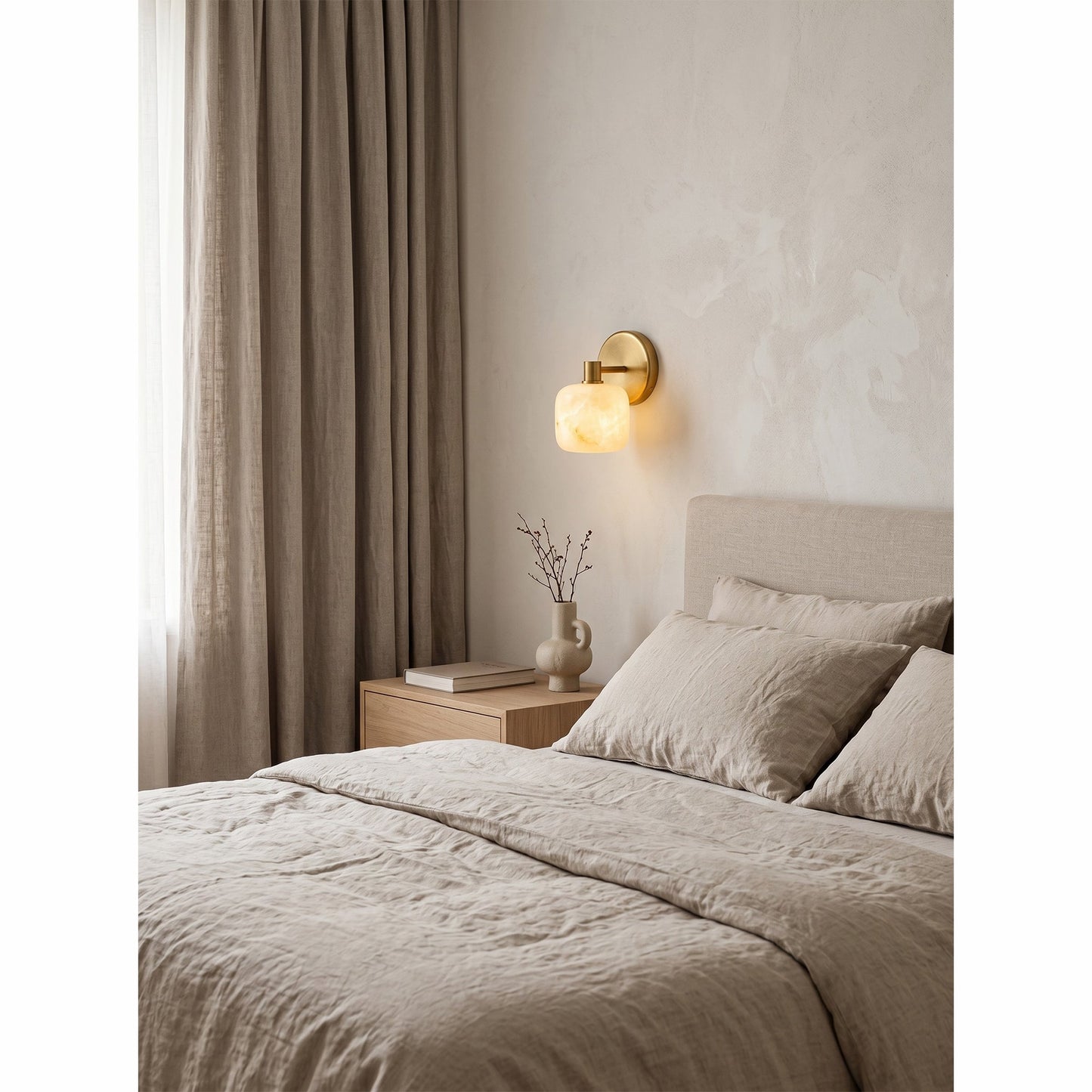 Halance Alabaster Wall Sconce