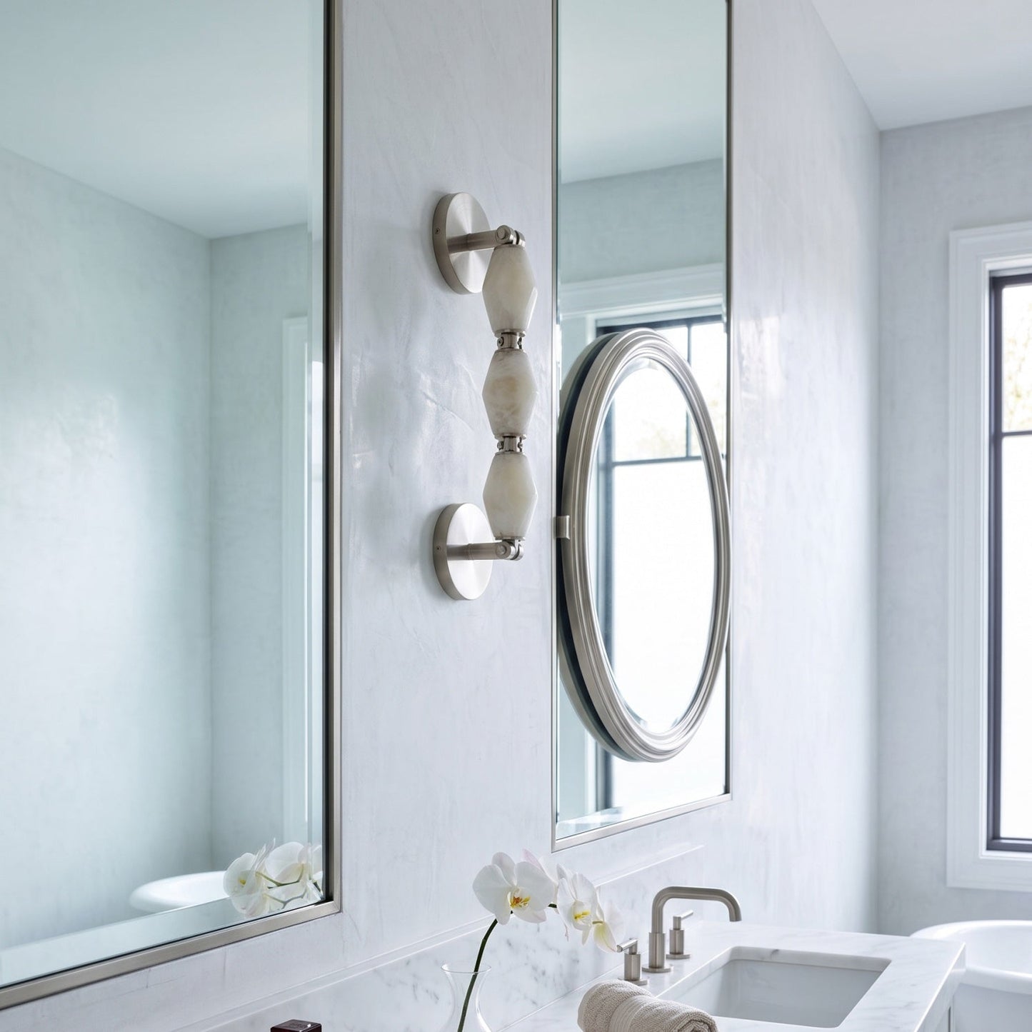 Pillar Diamond Alabaster Wall Sconce