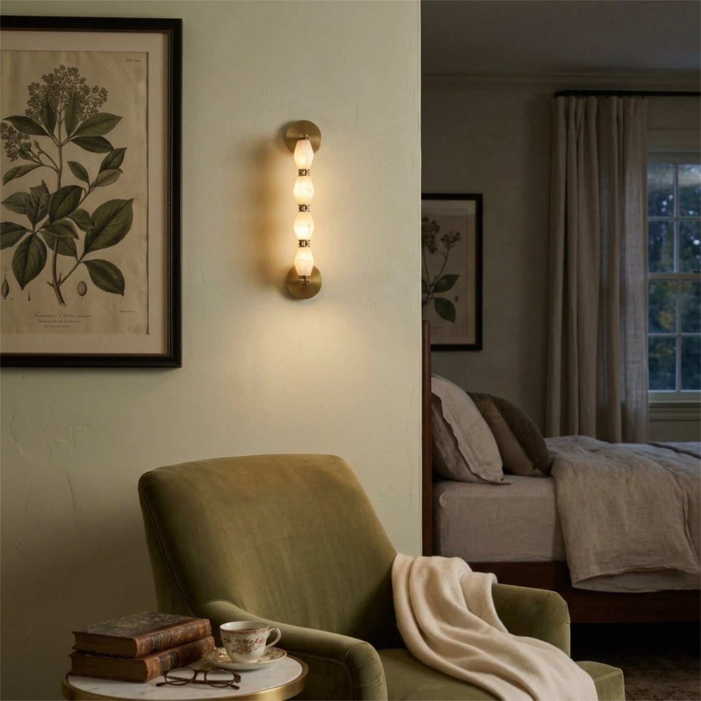 Pillar Diamond Alabaster Wall Sconce