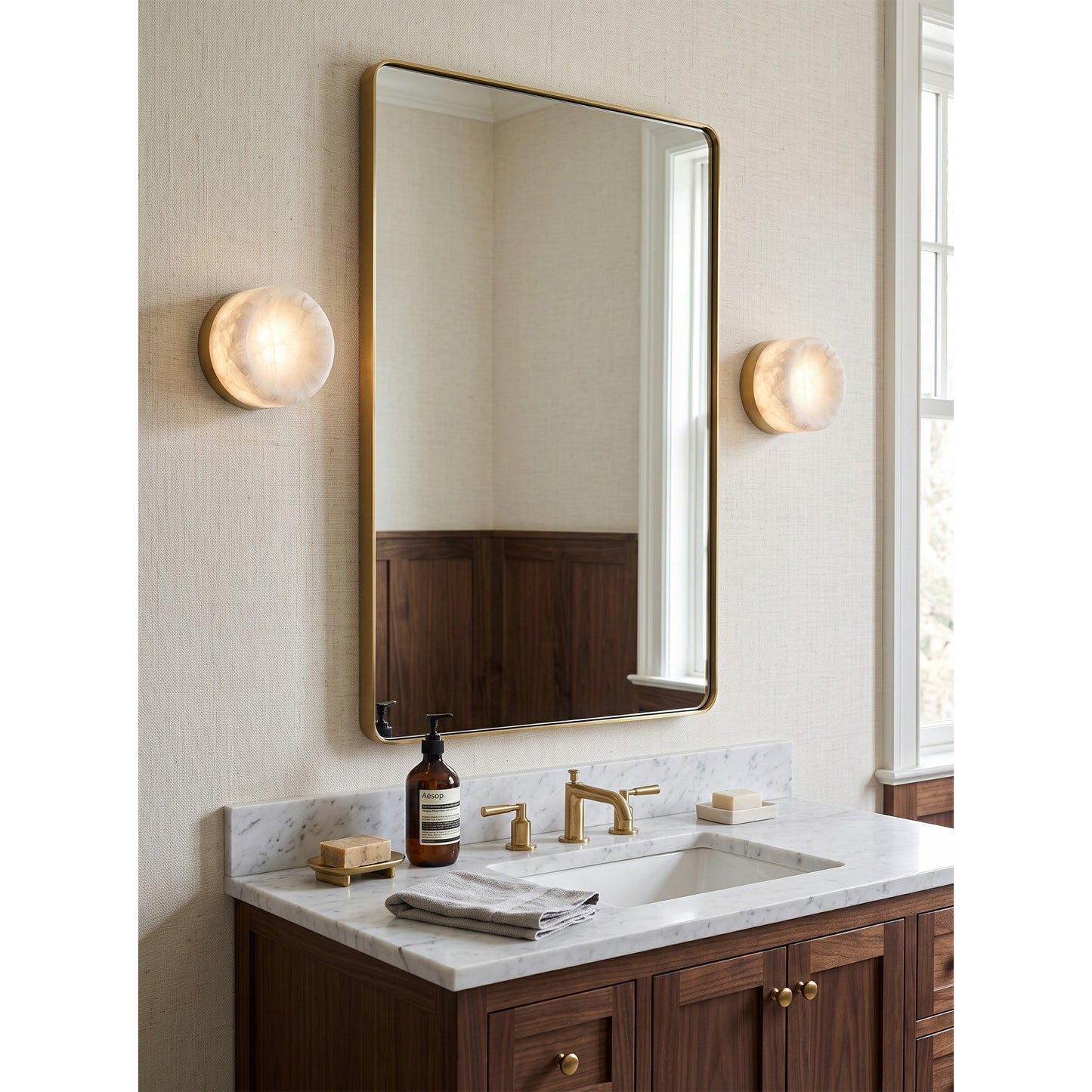 Dorola Ring Alabaster Wall Sconce