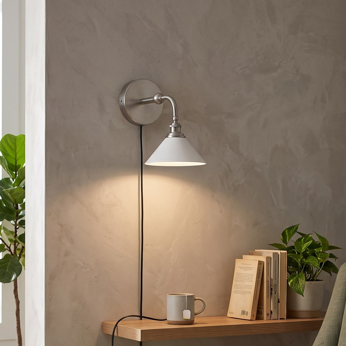 Alentejo Plug-in Wall Sconce