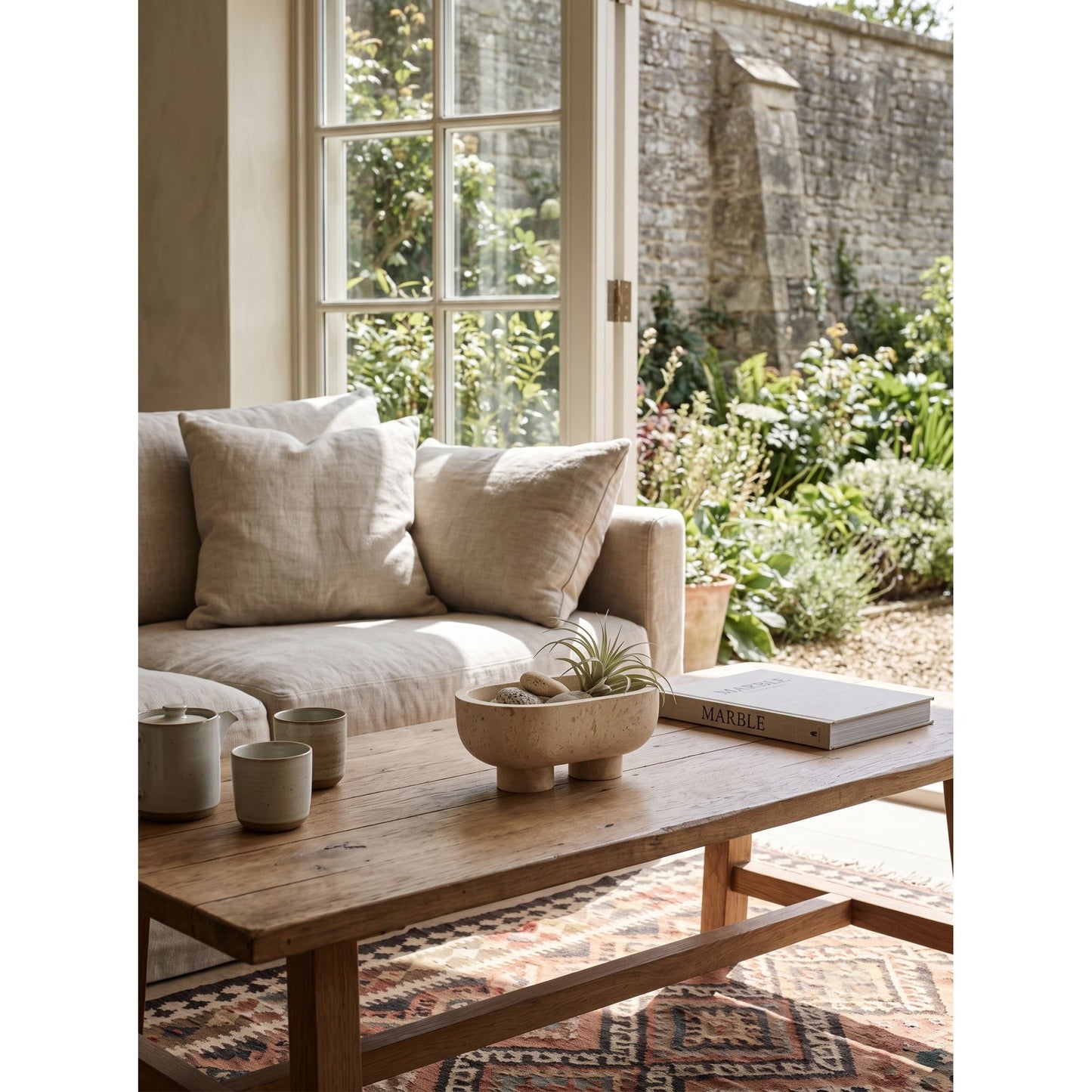 Andien Footed Oval Tray
