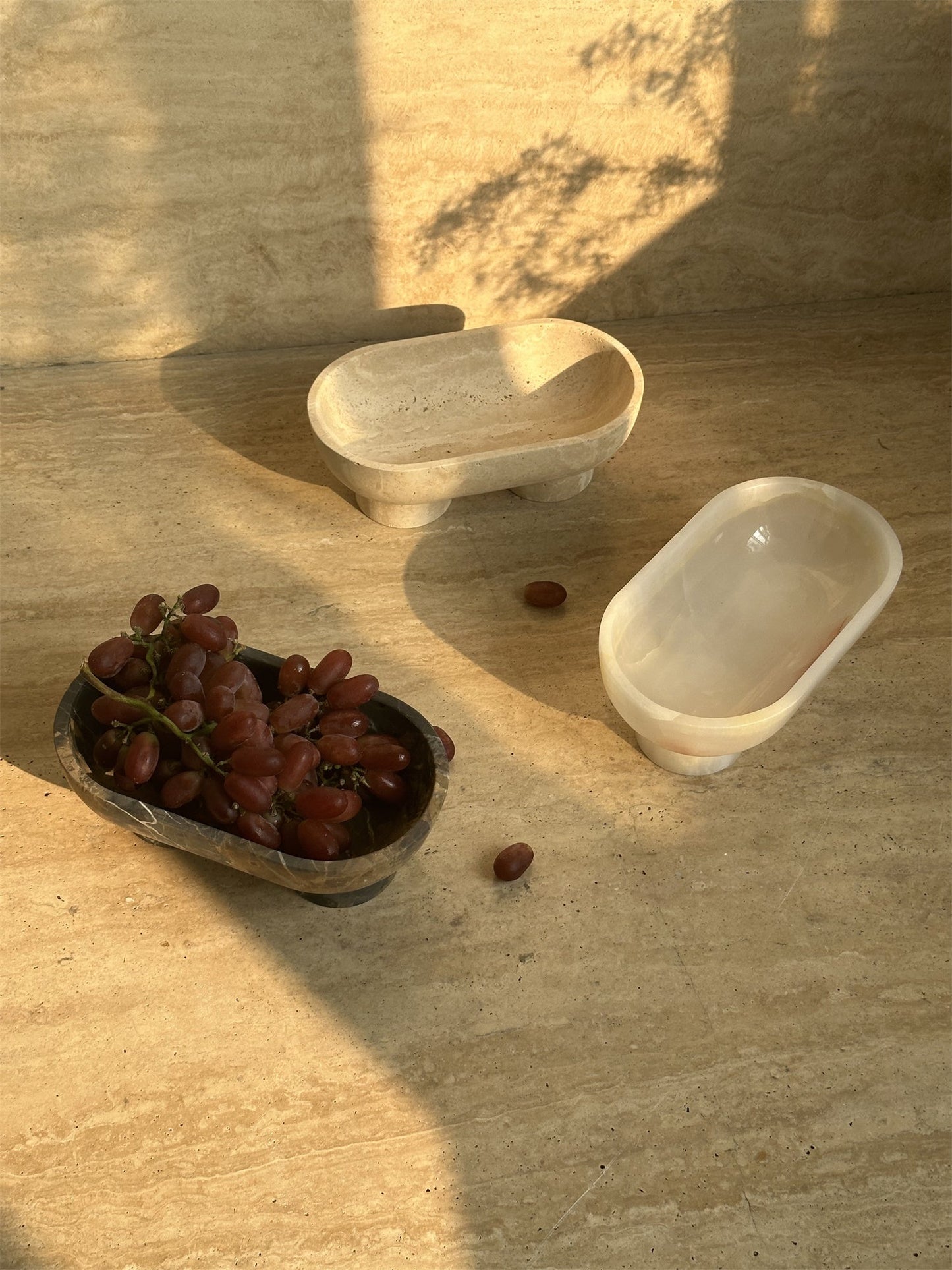 Andien Footed Oval Tray