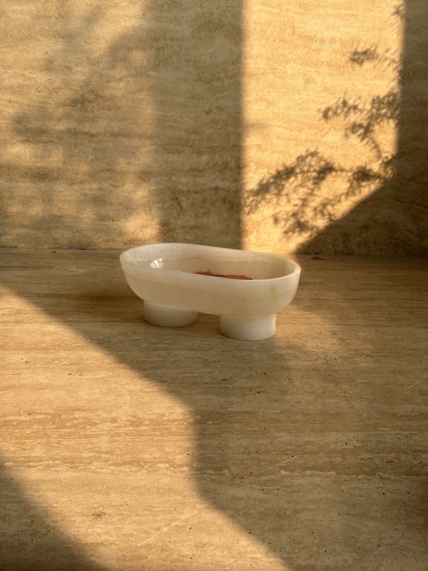 Andien Footed Oval Tray