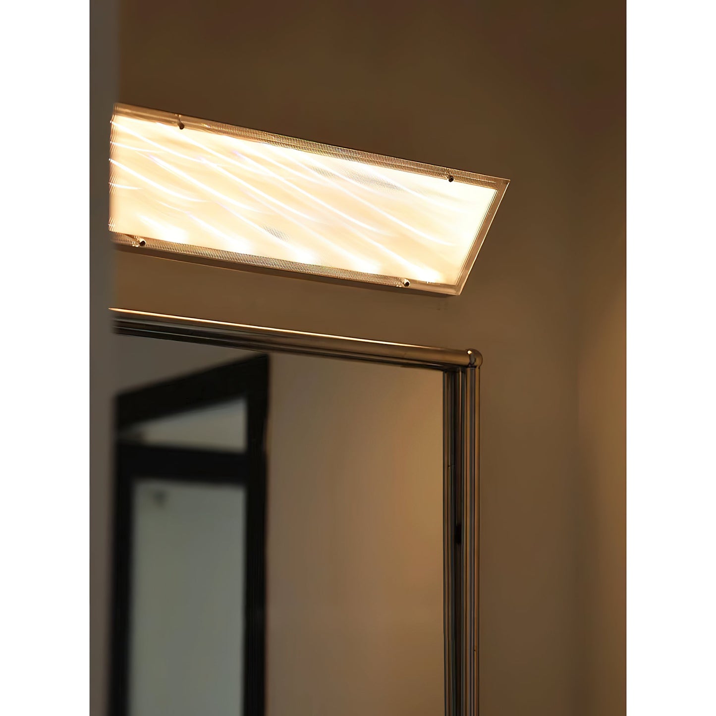 Serance Wall Lamp