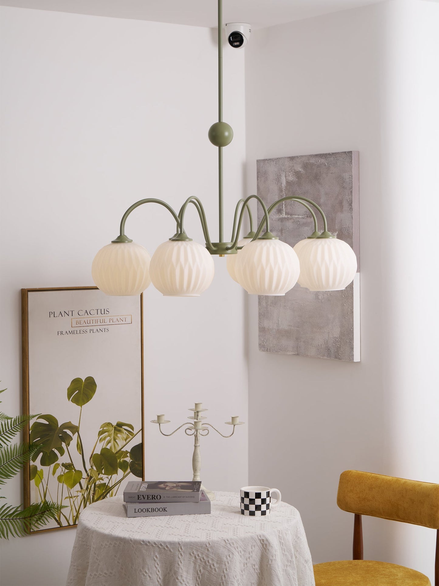 Quinen Chandelier