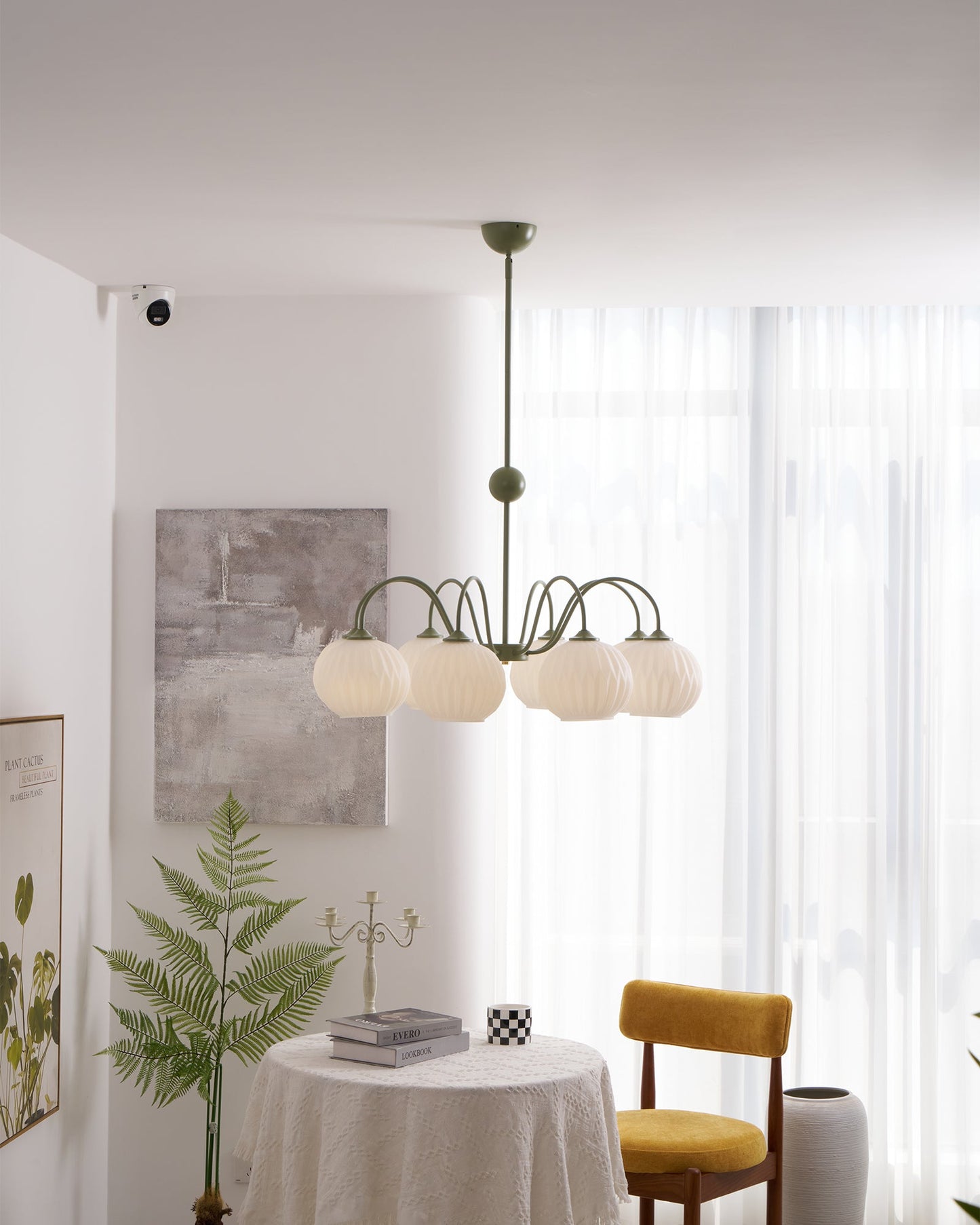 Quinen Chandelier