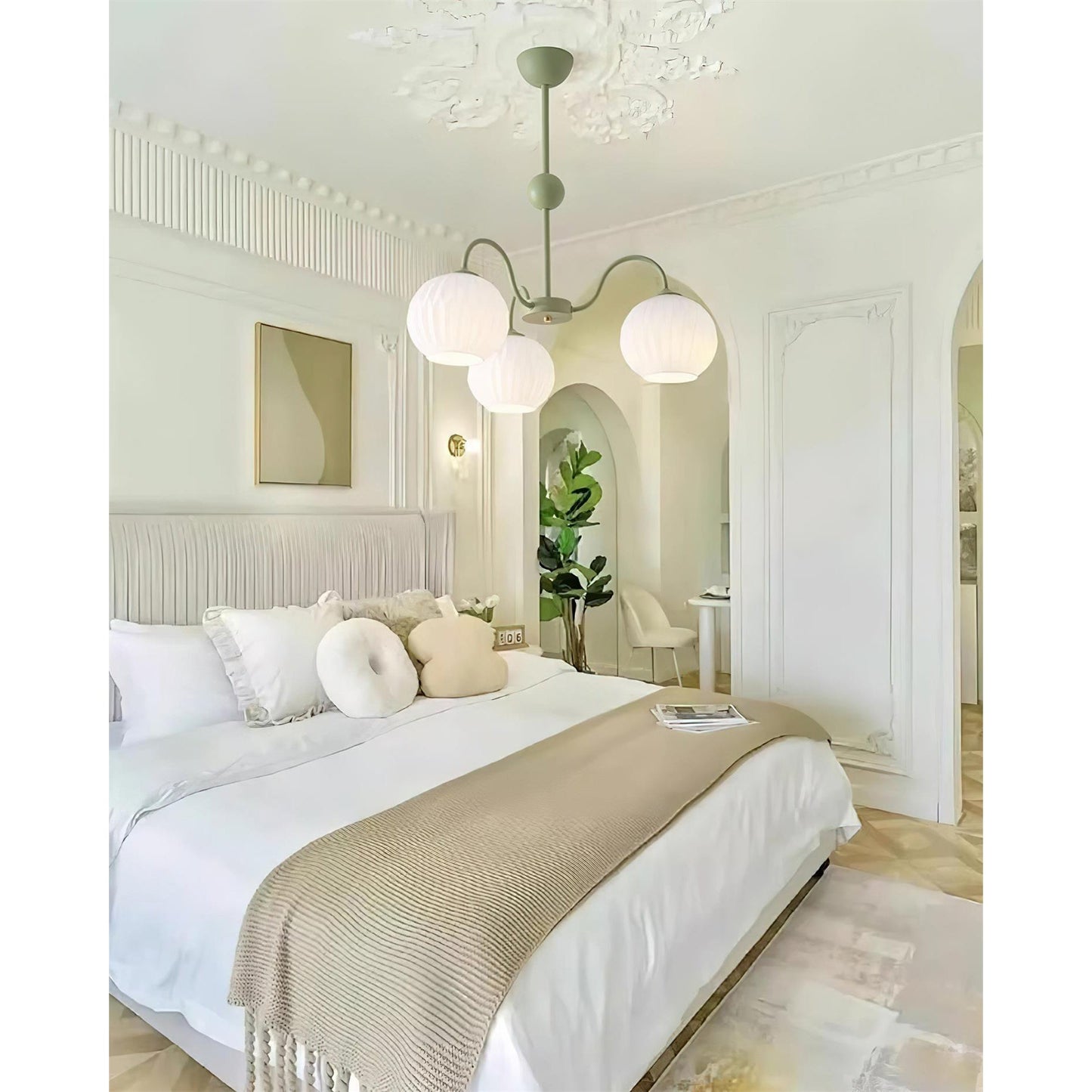 Quinen Chandelier
