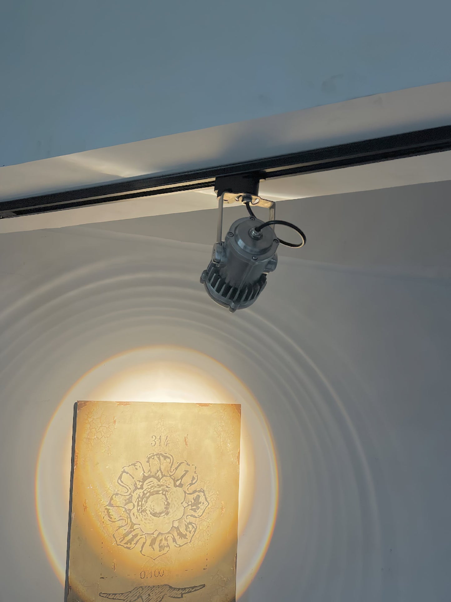 Falor Industrial Aluminum Track Lights