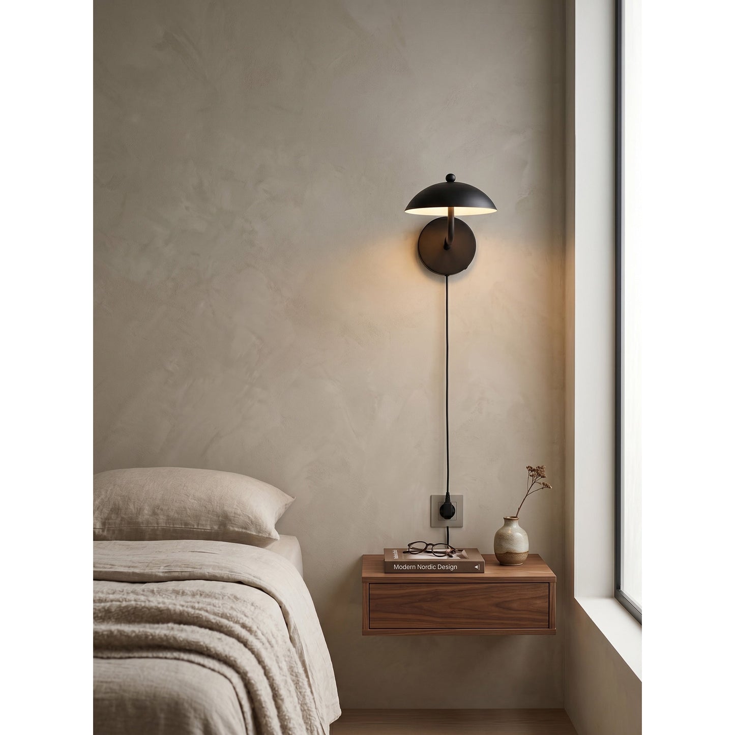 Jovo Plug-in Wall Lamp