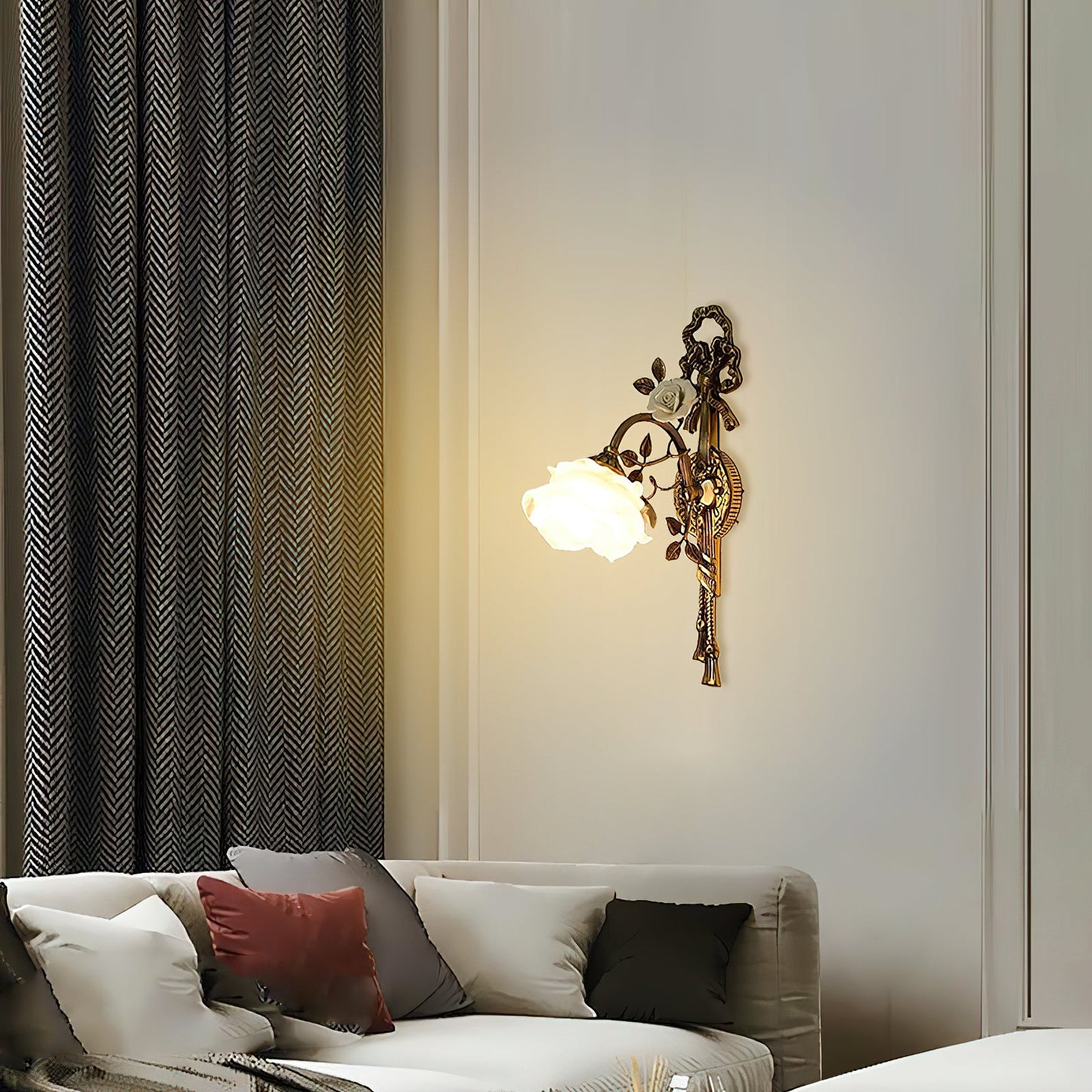 Falara Floral Wall Lamp
