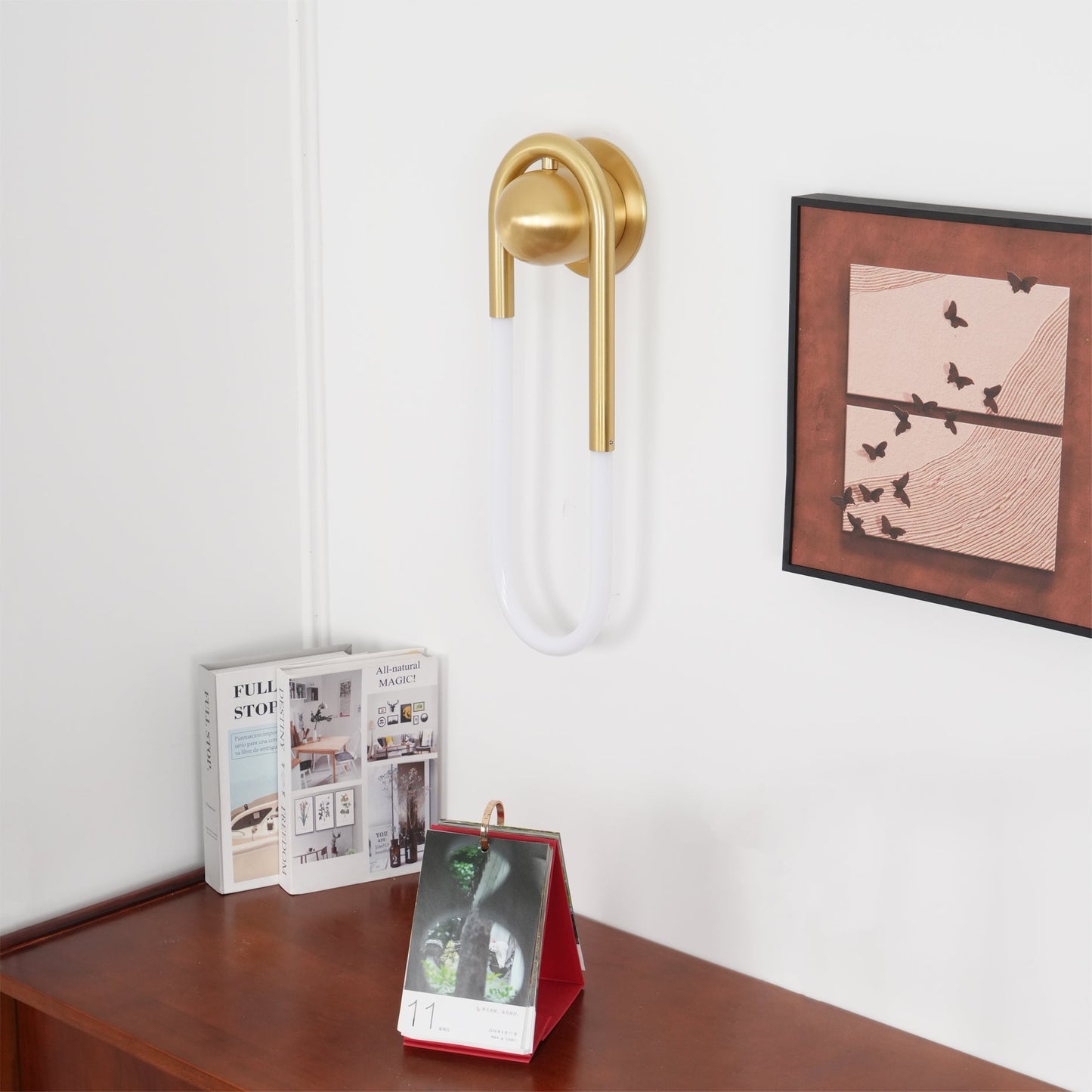 Elmika Loop Wall Lamp